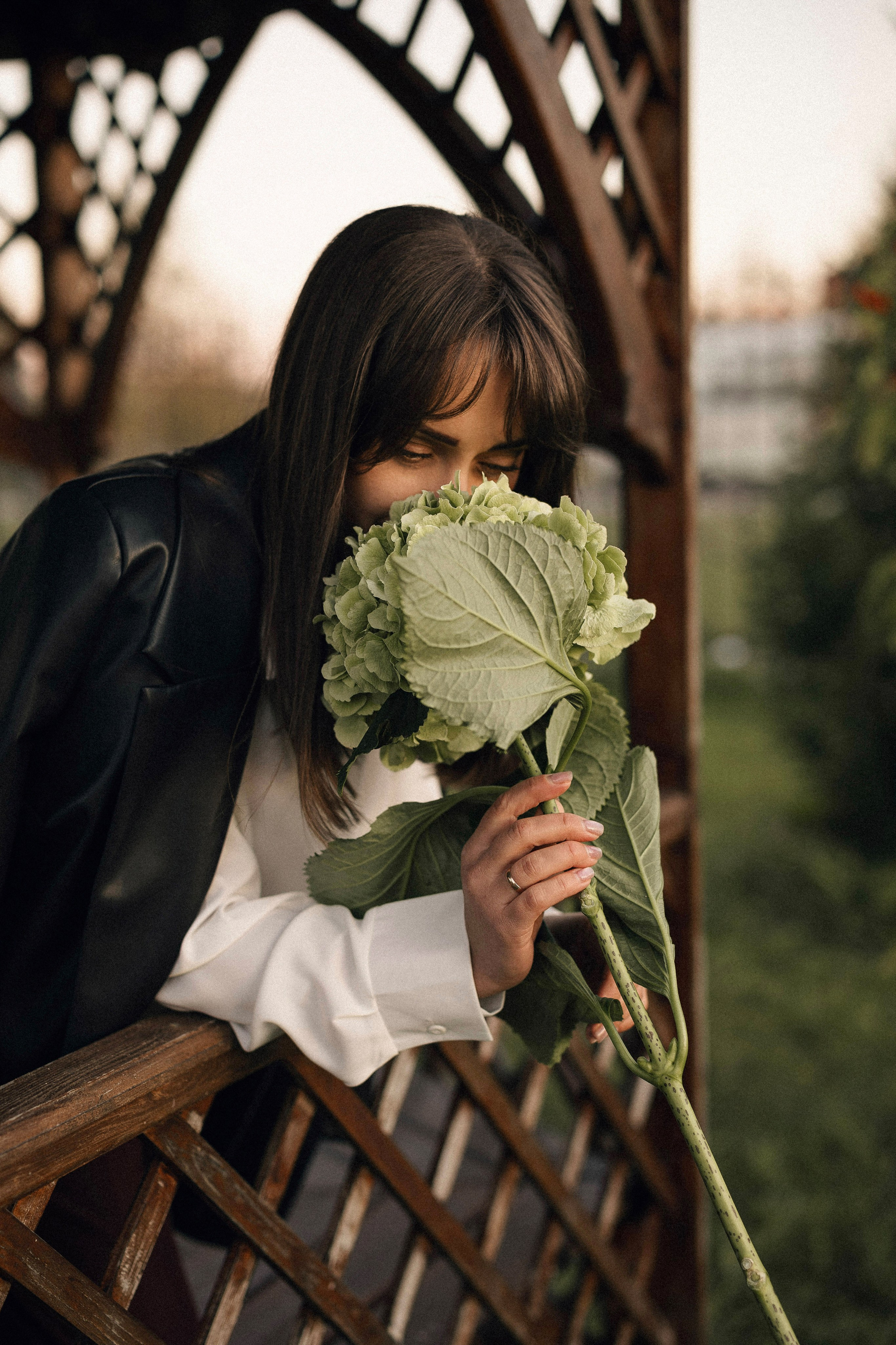 Натали с гортензией. Портретный, семейный и свадебный фотограф в Нарьян-Маре