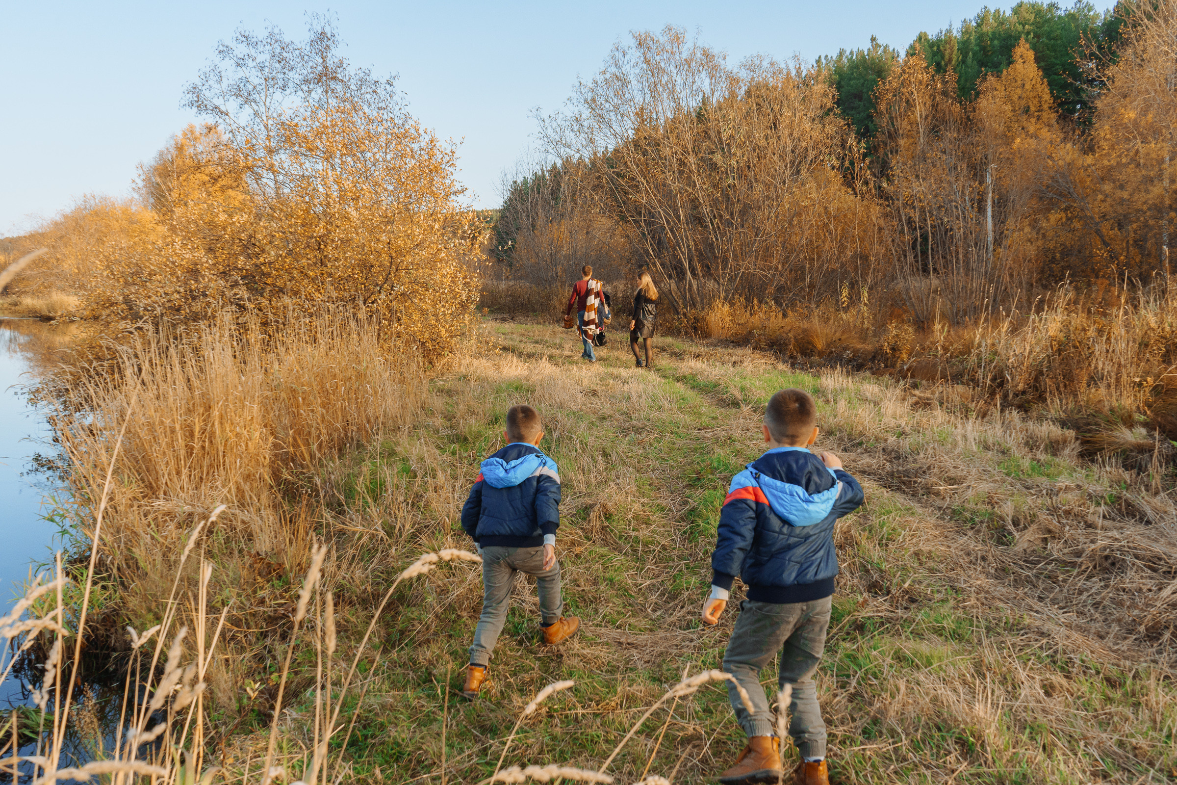 Алексей и Алёна. Семейные фотосессии и свадьбы в Краснотурьинске