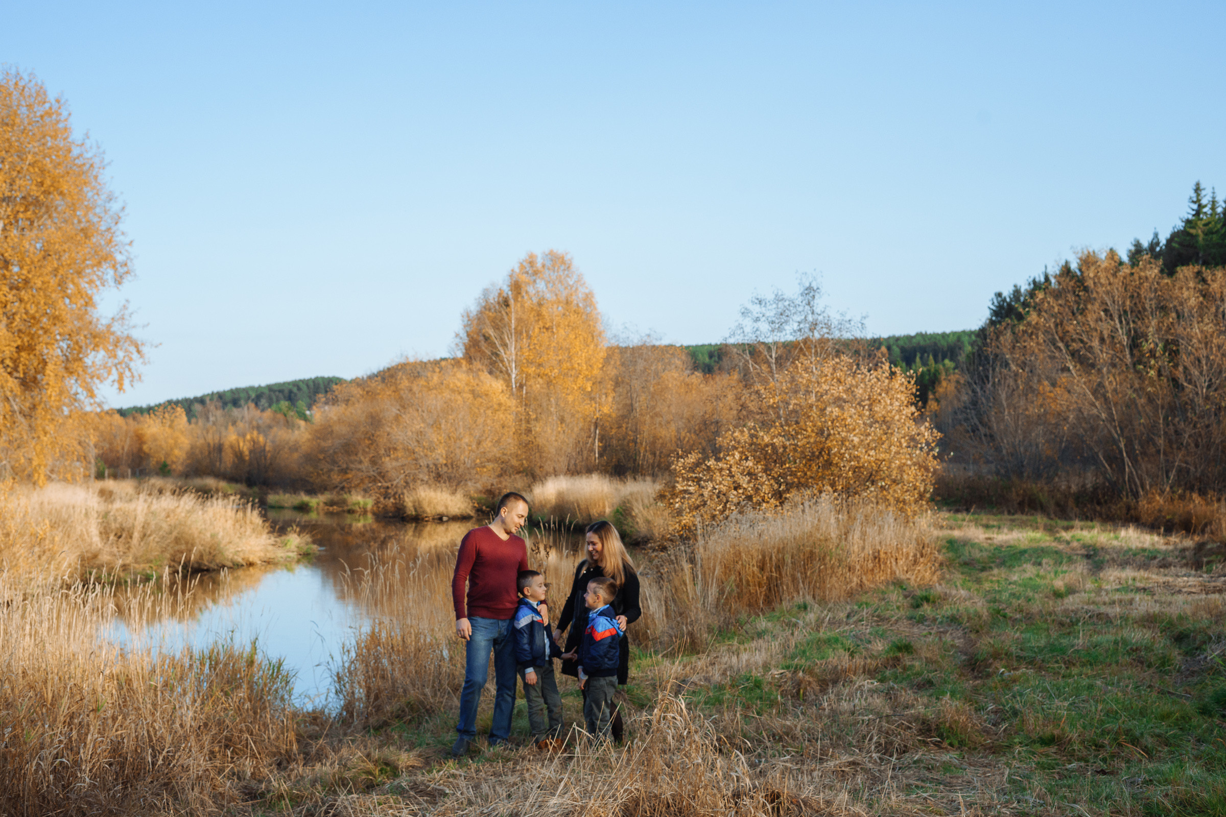 Алексей и Алёна. Семейные фотосессии и свадьбы в Краснотурьинске