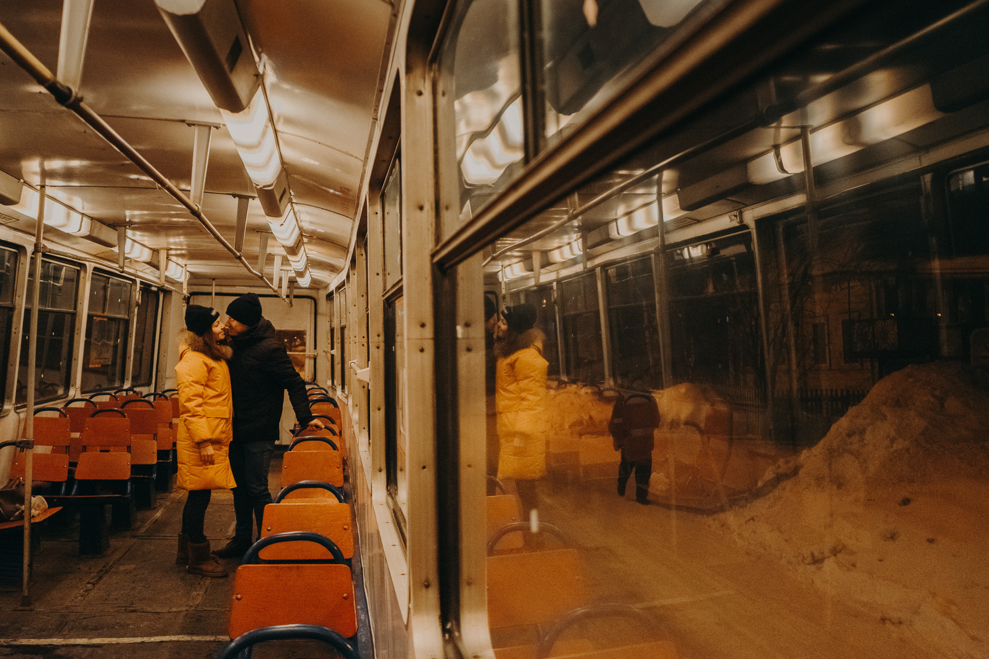 История с трамваем. Семейные фотосессии и свадьбы в Краснотурьинске