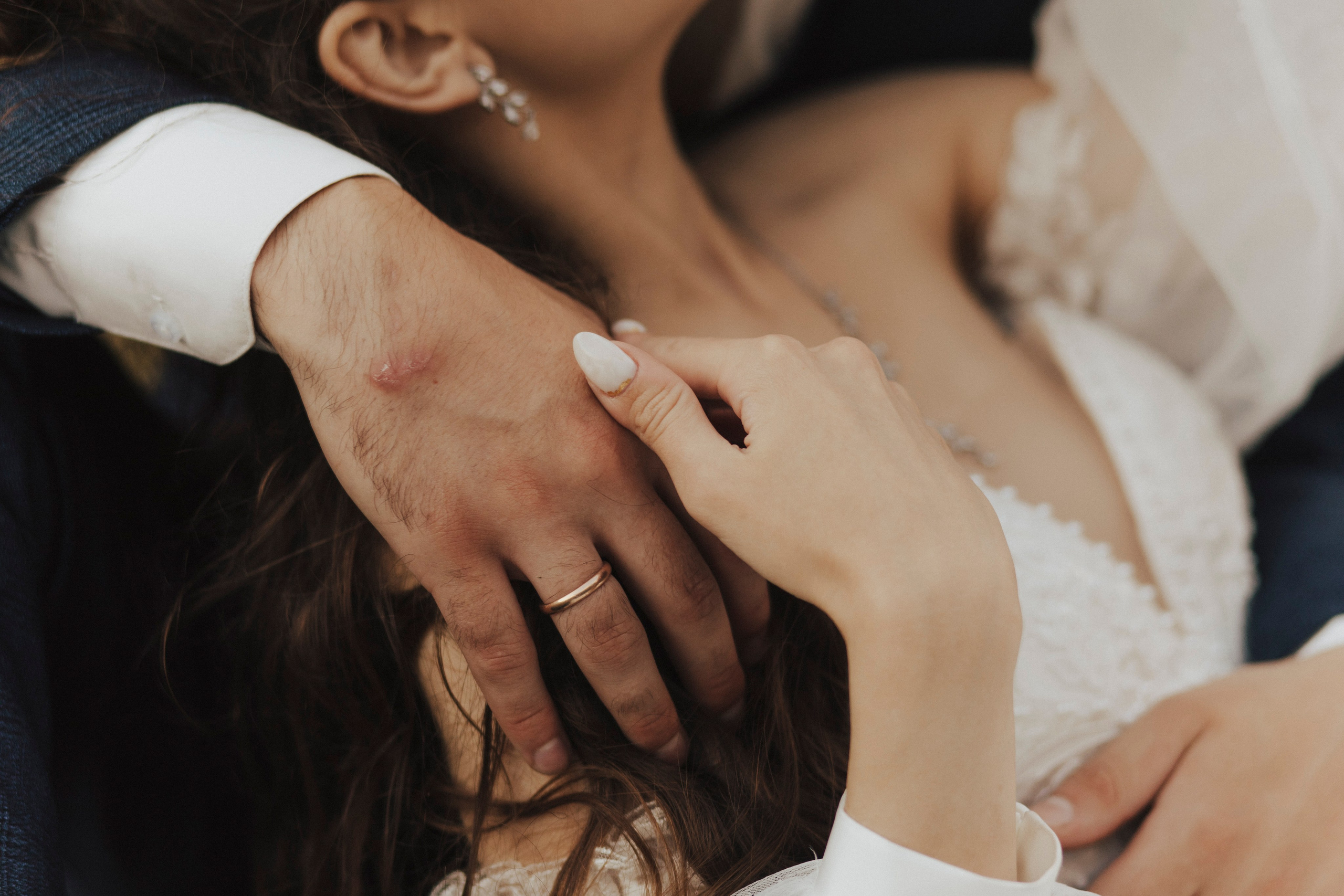 МЕЖДУ НЕБОМ И ЗЕМЛЕЙ. Фотограф Настя Конник | Пятигорск | Эльбрус | Домбай | Архыз | Видеограф КМВ