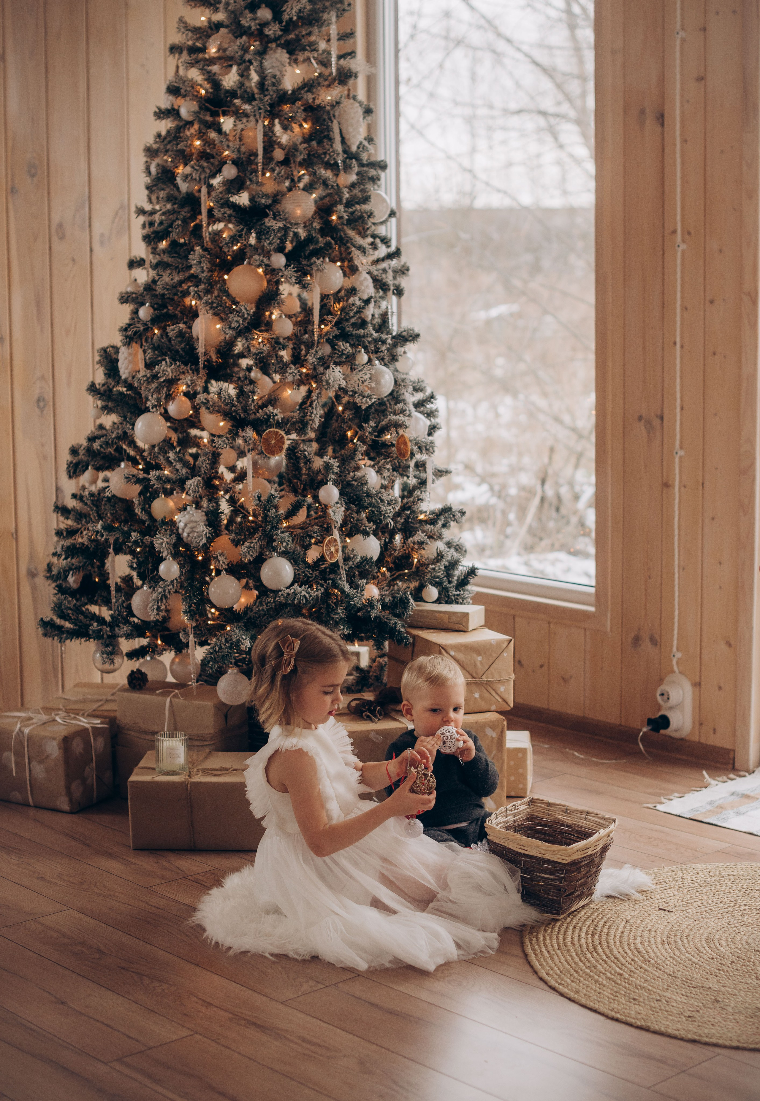 Семейная новогодняя фотосессия в студии. Семейный фотограф в Домодедово и Москве Елена Пичугина