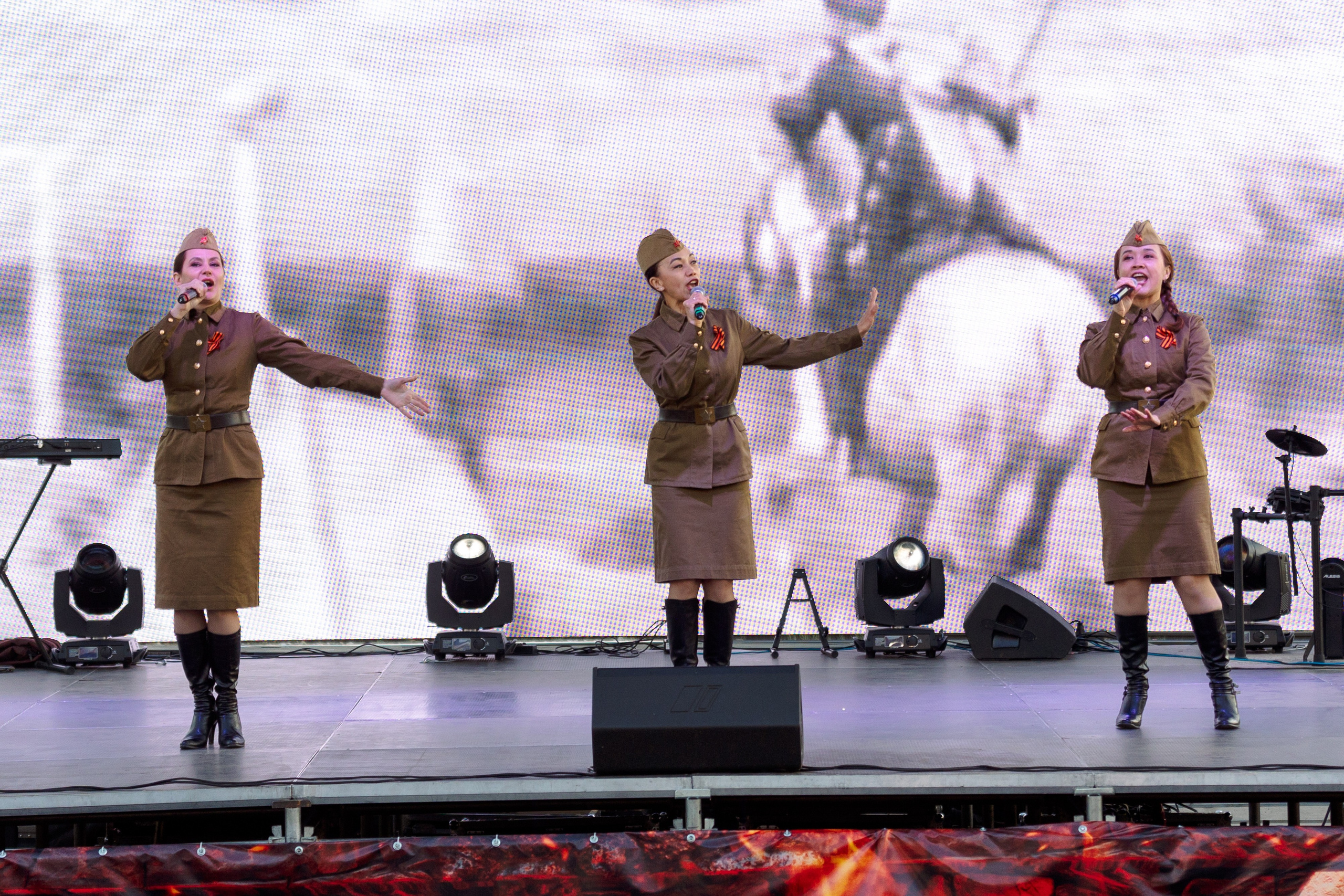 Концерт приуроченный к празднованию 80 лет победл. Свадебный и семейный фотограф в Улан-Удэ