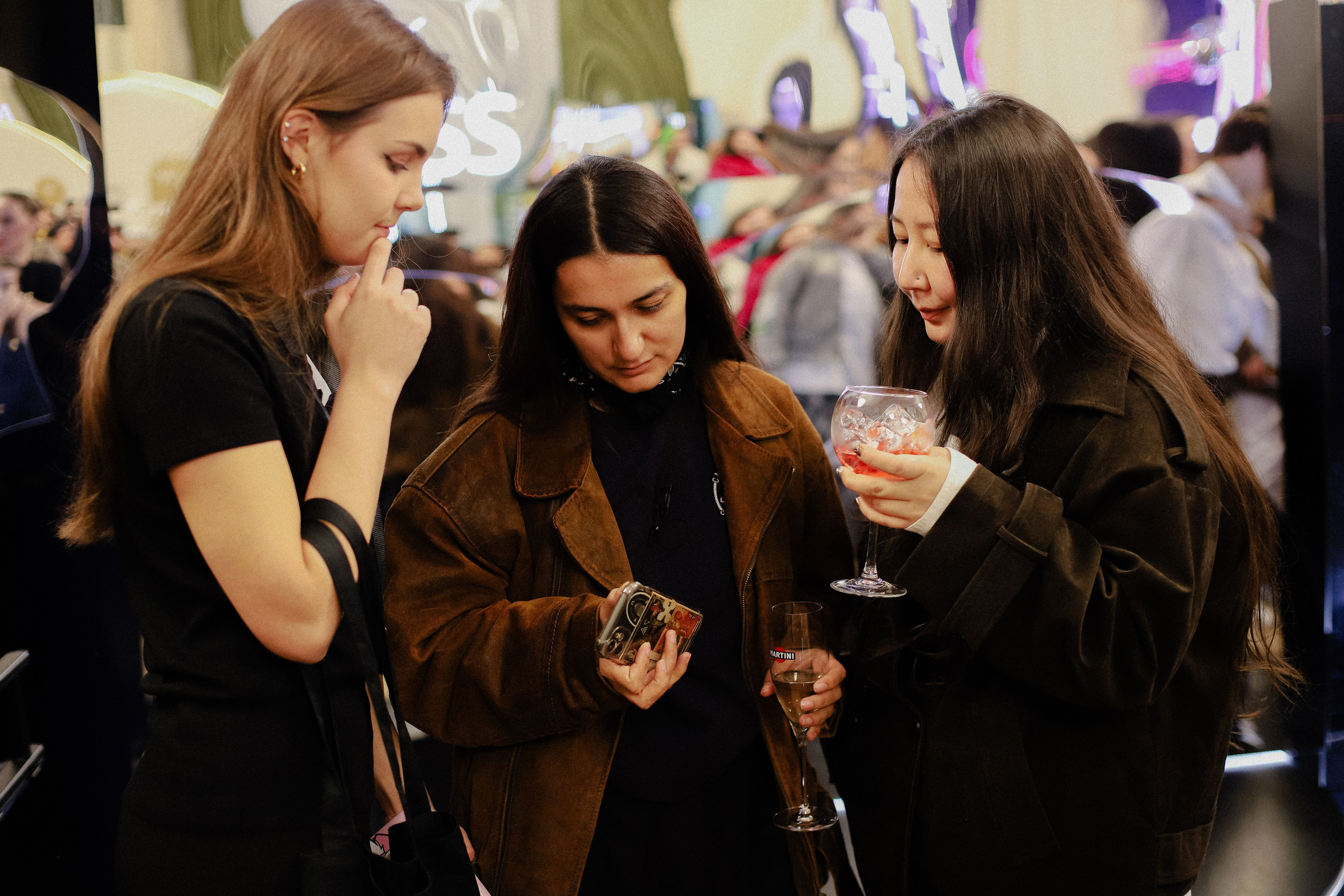 16.10 FWA зона Schwarzkopf и Perwoll. Фотограф в Алматы и Москве Даша Пушкина