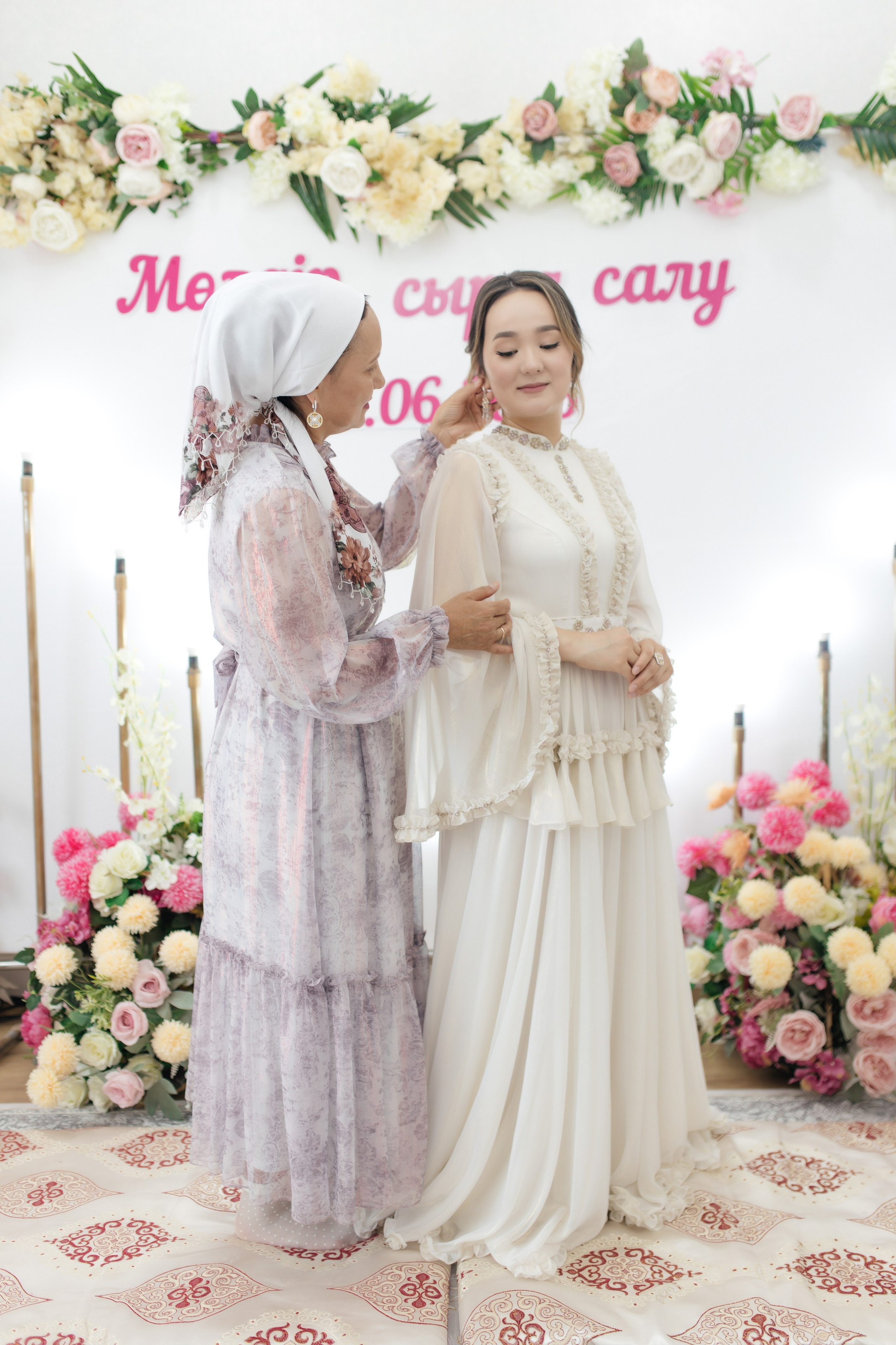 Moldir — syrğa salu. Wedding and Love story Photographer