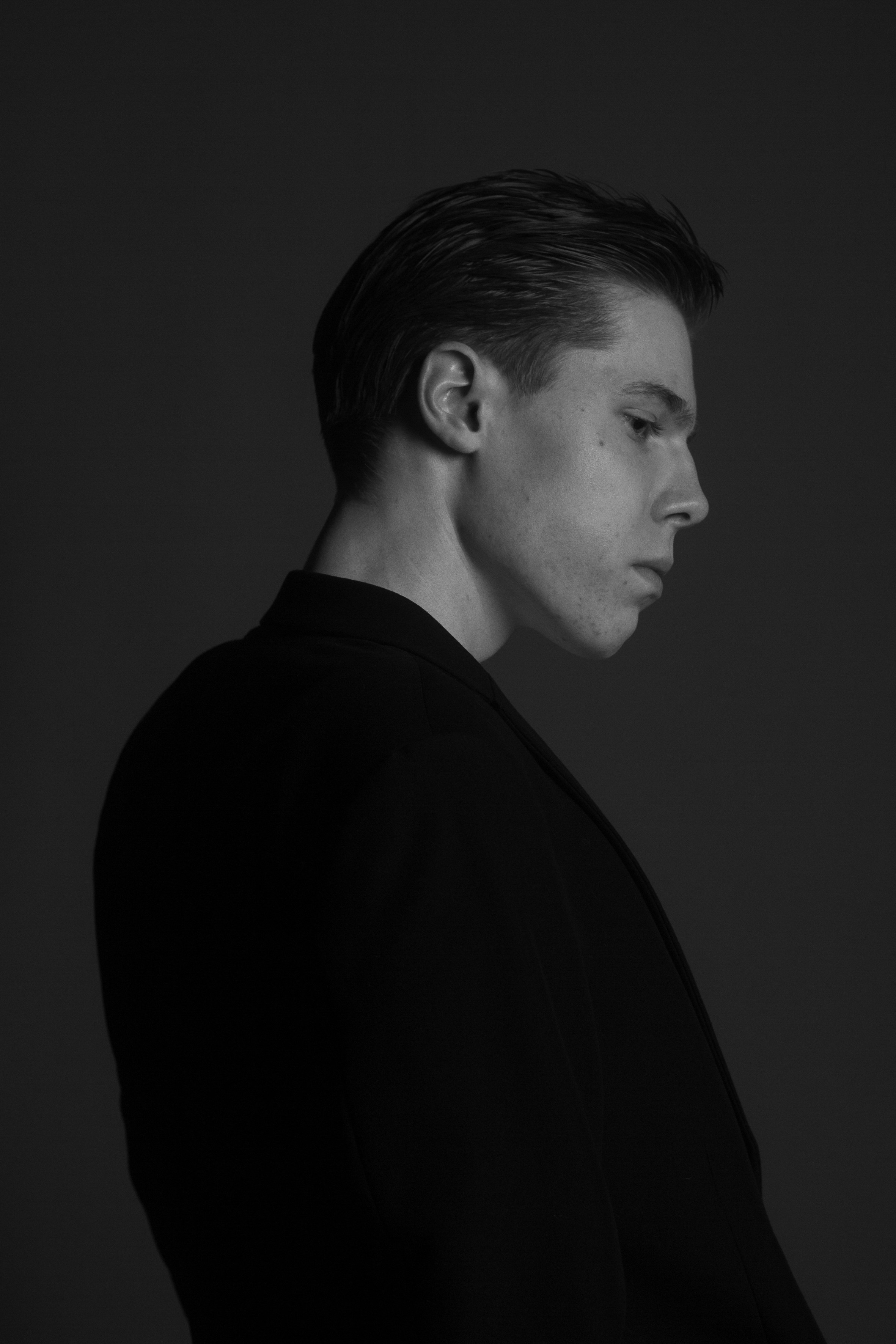 Макар, актер рекламы. Контент-фотограф для творческих единиц и мастеров в Санкт-Петербурге