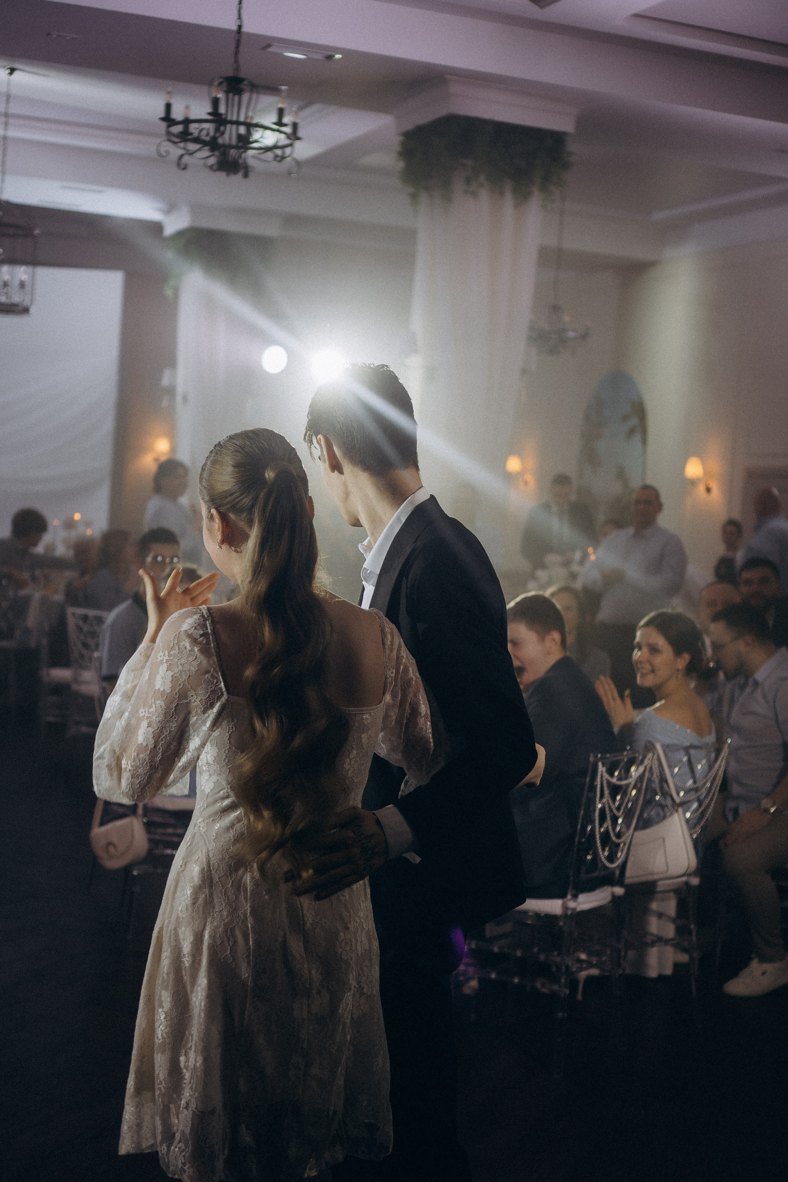 СВАДЕБНАЯ СЬЕМКА СБОРОВ В ОТЕЛЕ И ВЫЕЗД НА ЦЕРЕМОНИЮ (СНЯТО В СИБИРЕ В НИЖНЕВАРТОВСКЕ). Профессиональный фотограф, Санкт-Петербург — Виктория Богомолова