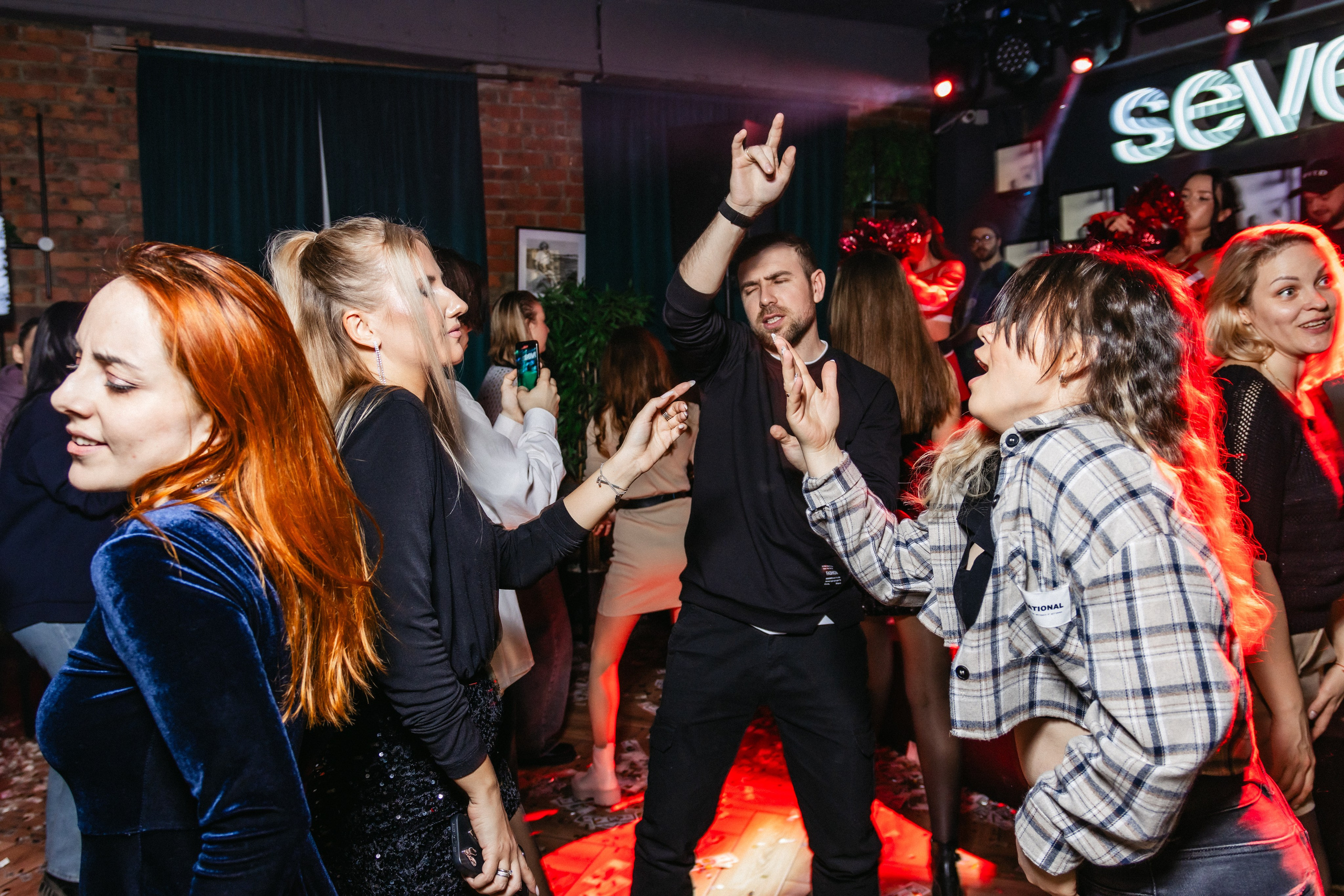 ДР SEVEN бар | 1год