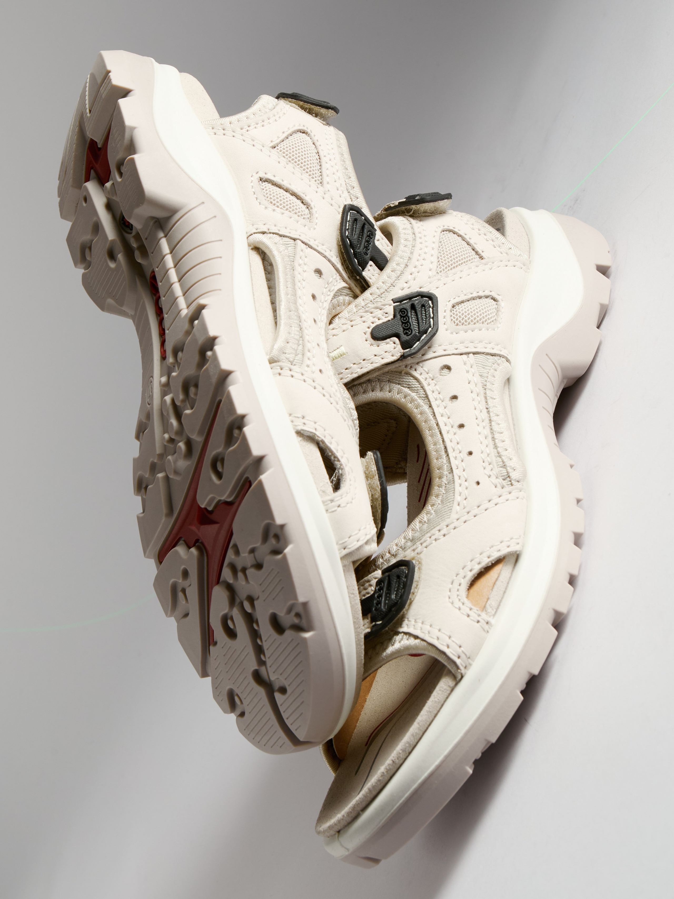 Предметный фотограф в Москве Евгений Шубин