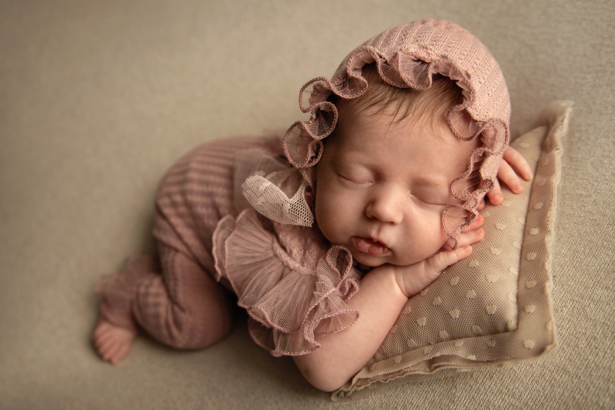 Новорожденные малыши. Фотограф Елена Зуйкова