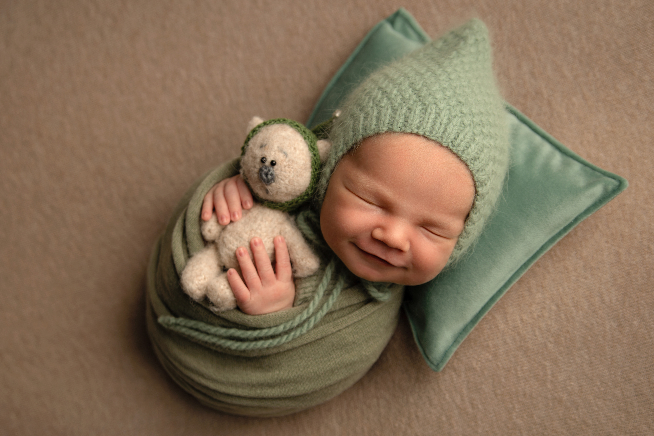 Новорожденные малыши. Фотограф Елена Зуйкова