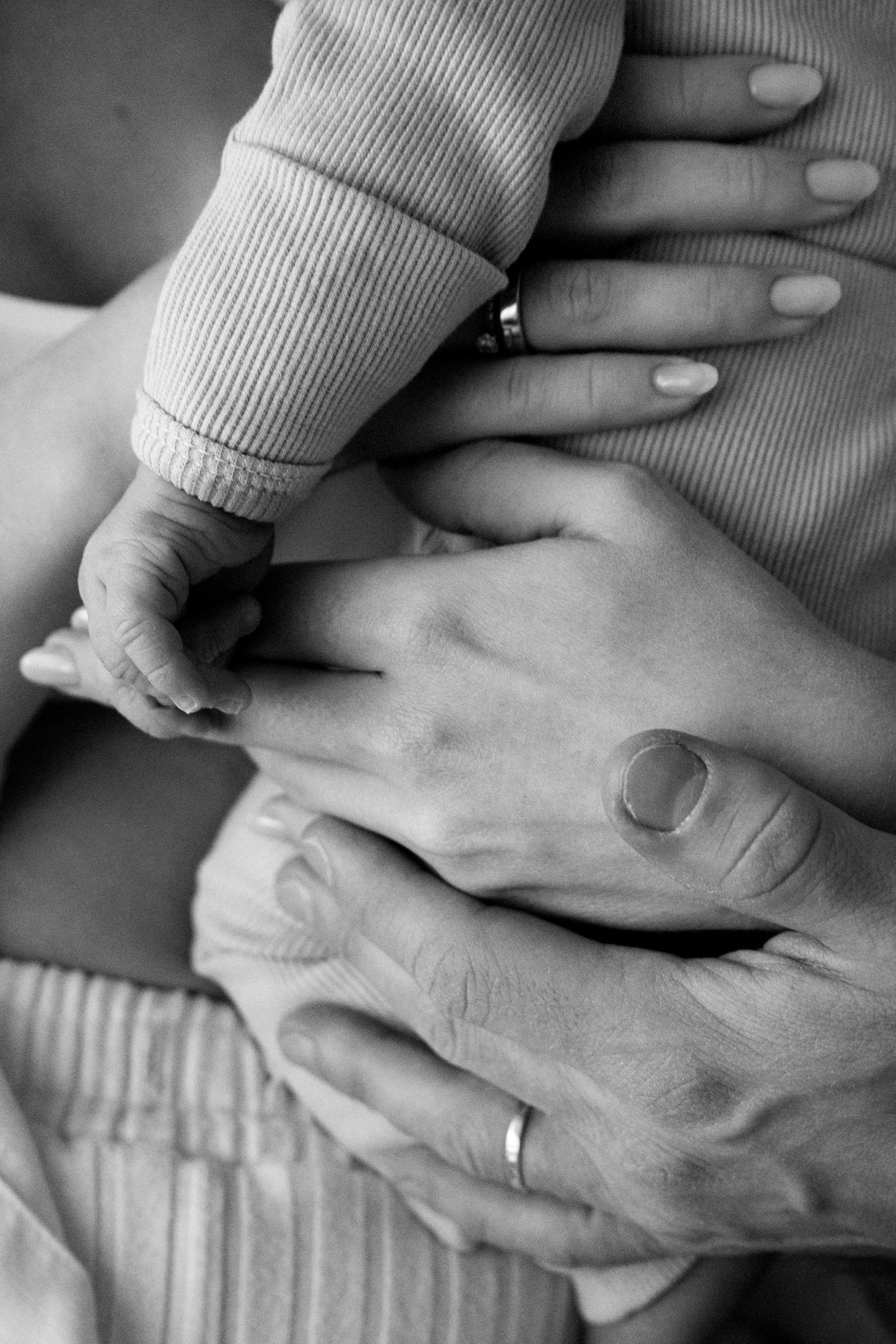 Новорожденные малыши. Фотограф Елена Зуйкова