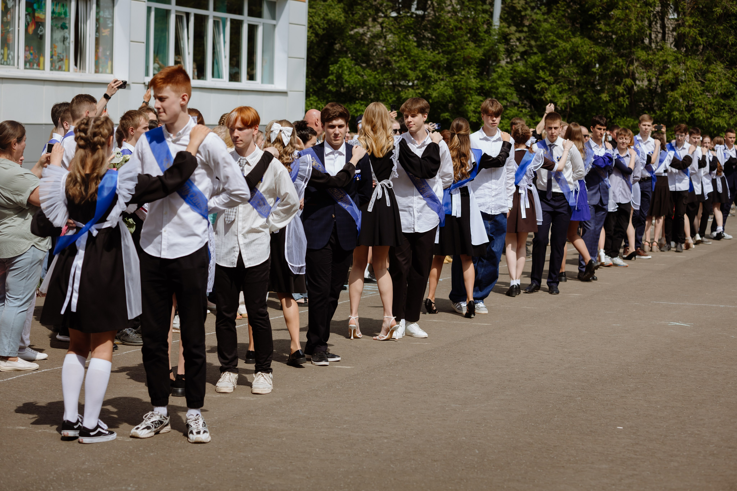 Последний звонок 2024 (3 часа фотосъемки). Профессиональный фотограф Надежда Антонова