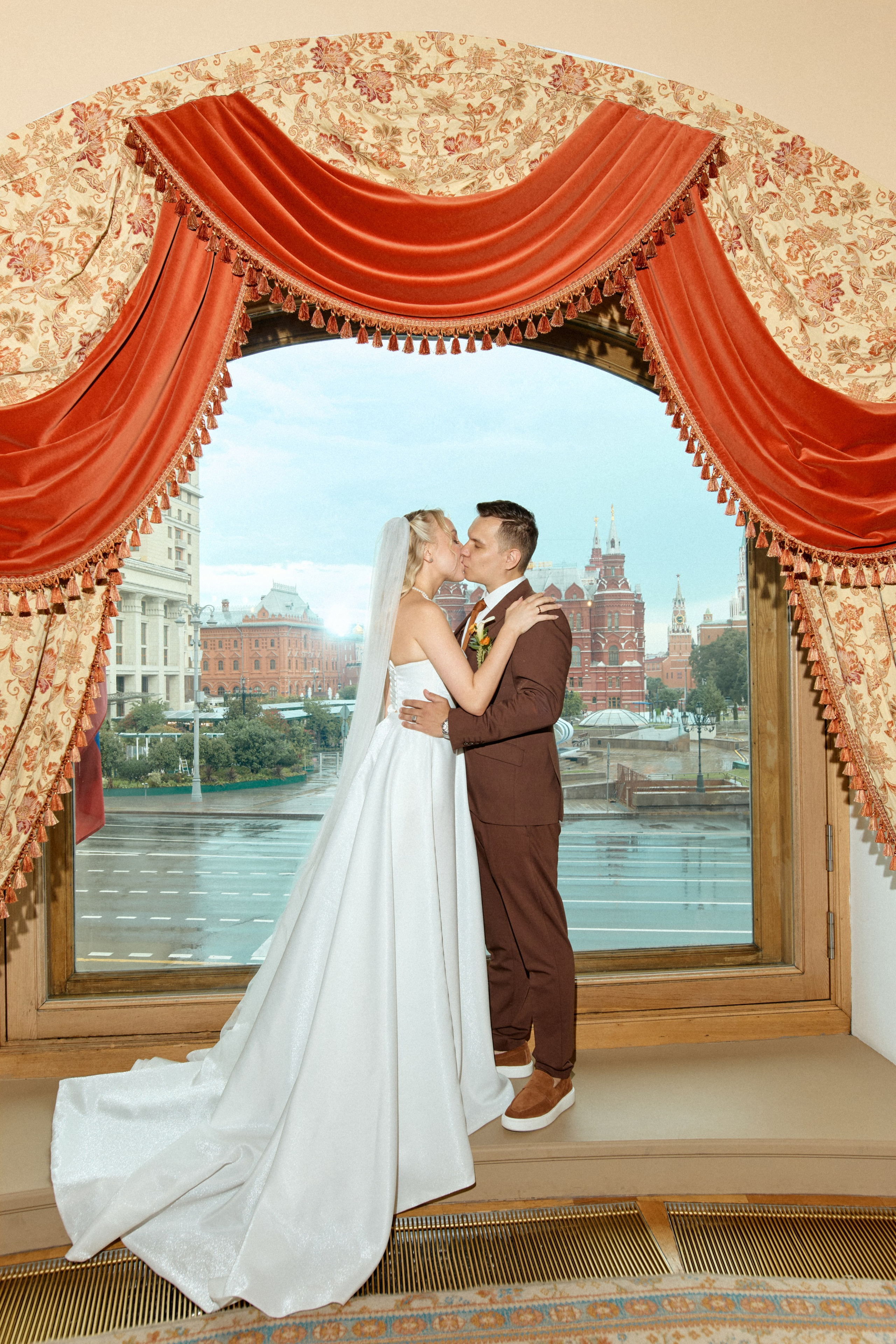 Роман & Арина. Сестры Карабаза. Фотографы и ретушеры в Москве и Санкт-Петербурге