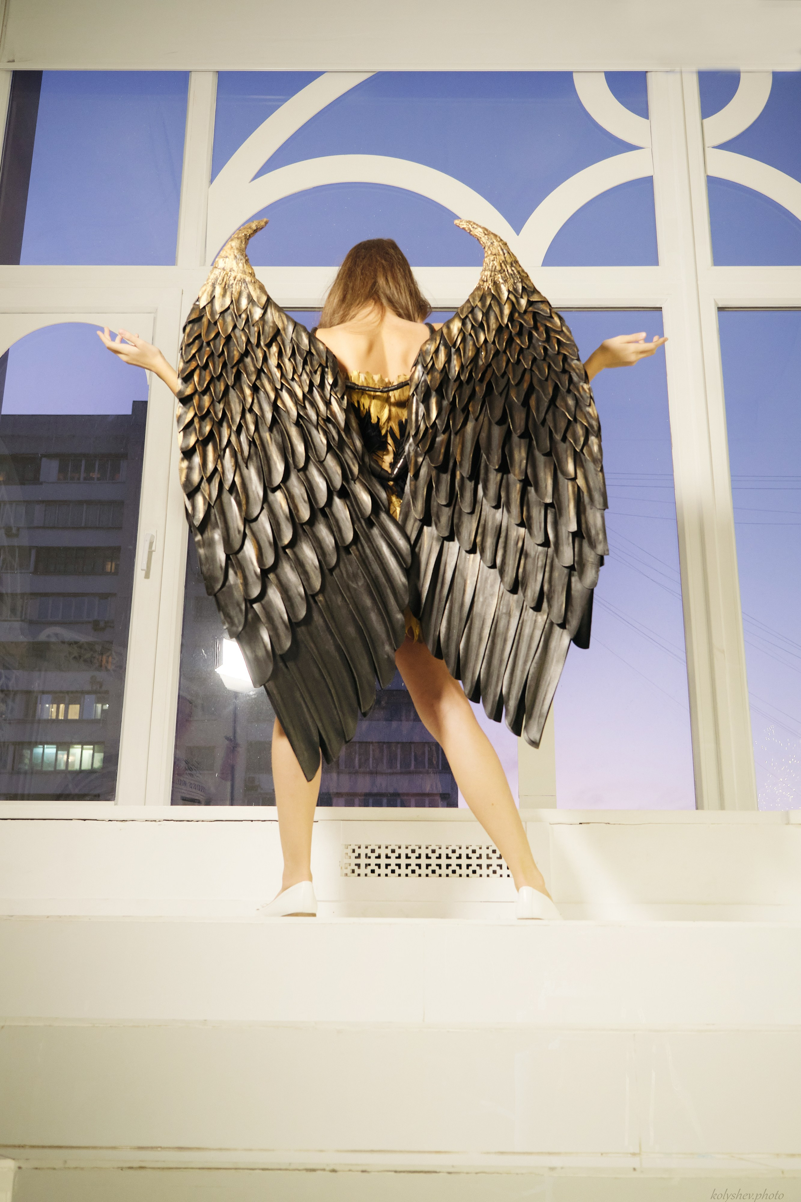 фотосессия в Москве в студии с крыльями