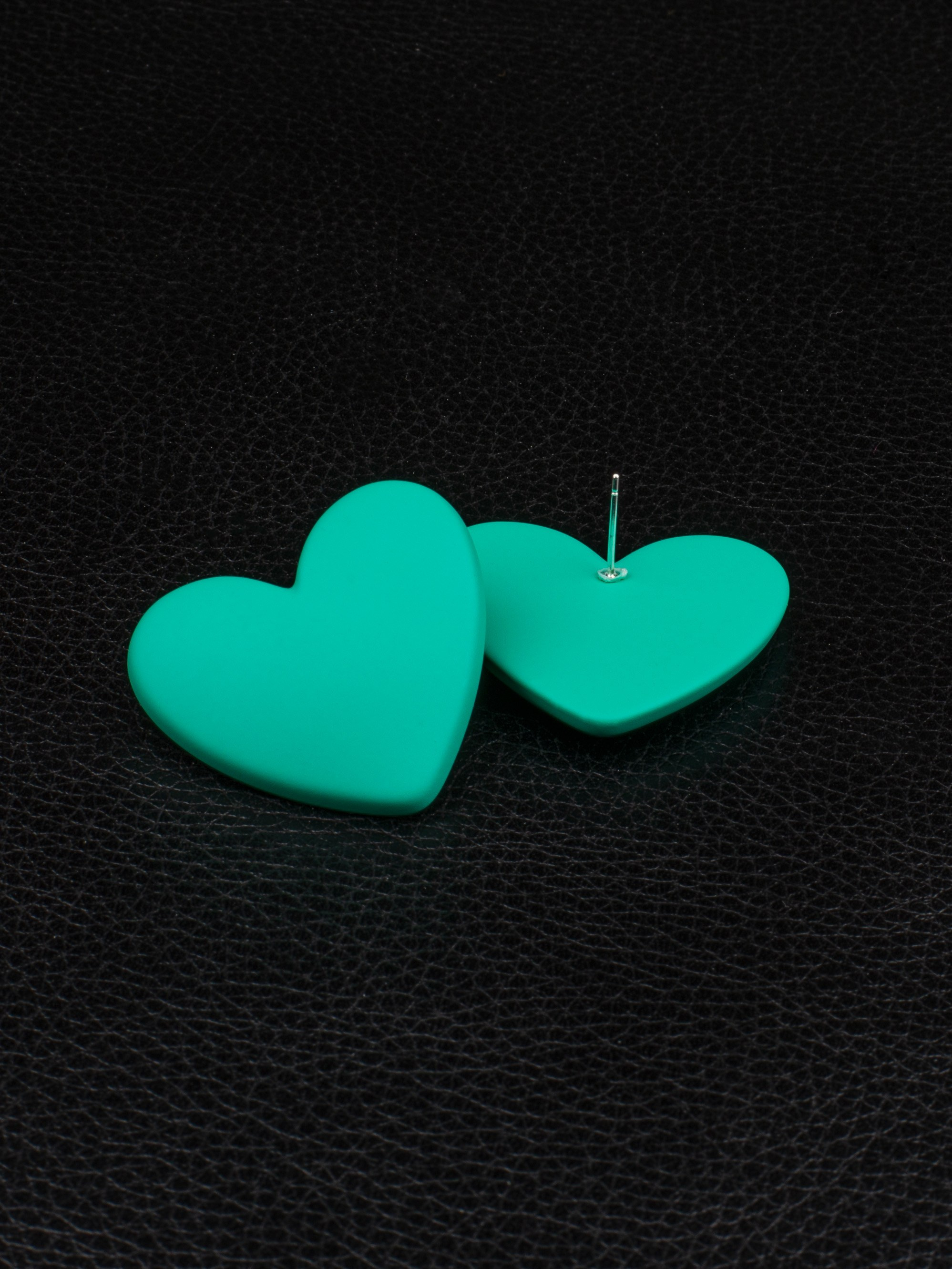 Серьги (сердечки). MaraClub Foto предметное фото для сайта и маркетплейсов в Москве и области
