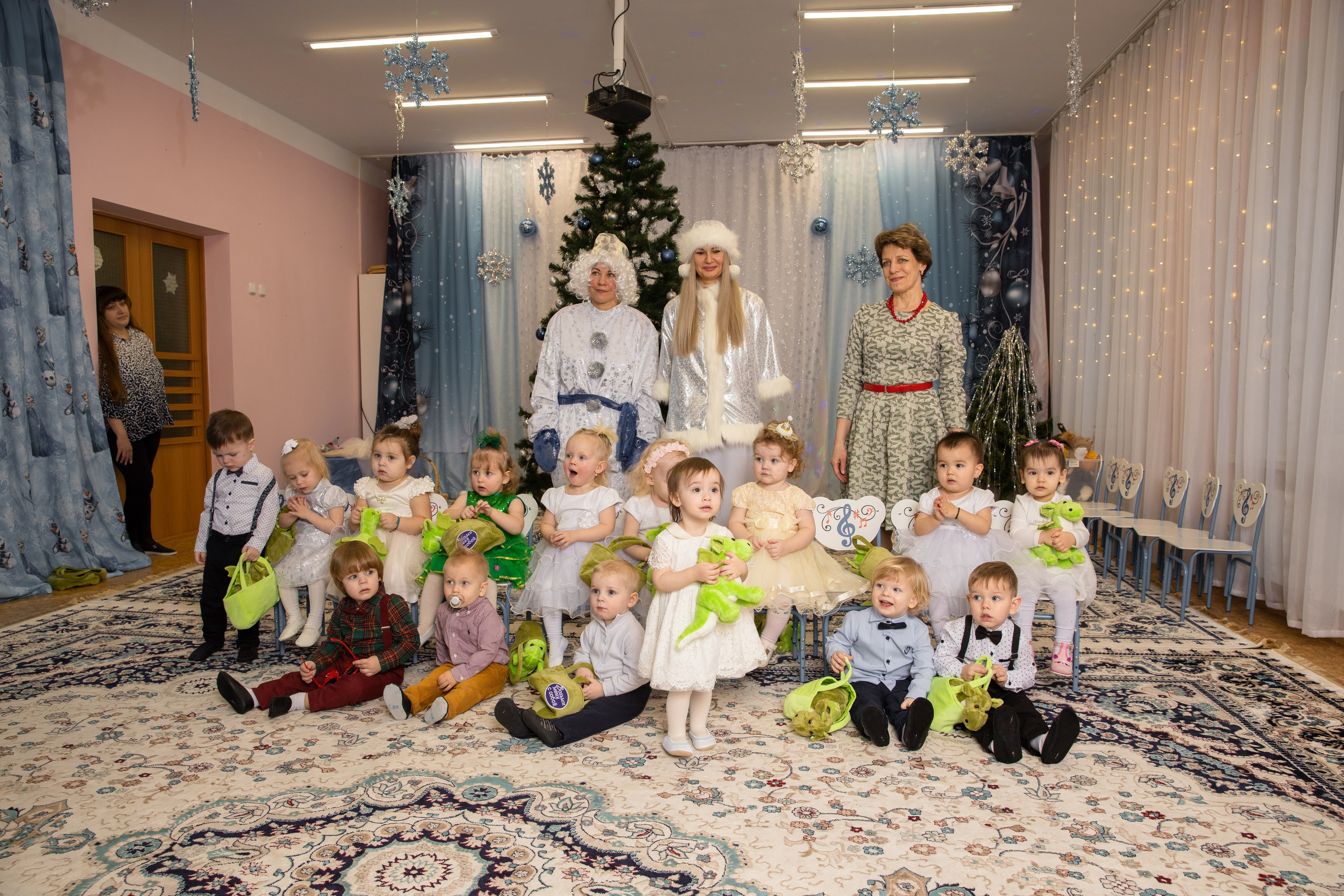 Новогодний утренник Успех. Фотограф в Железнодорожном и Балашихе