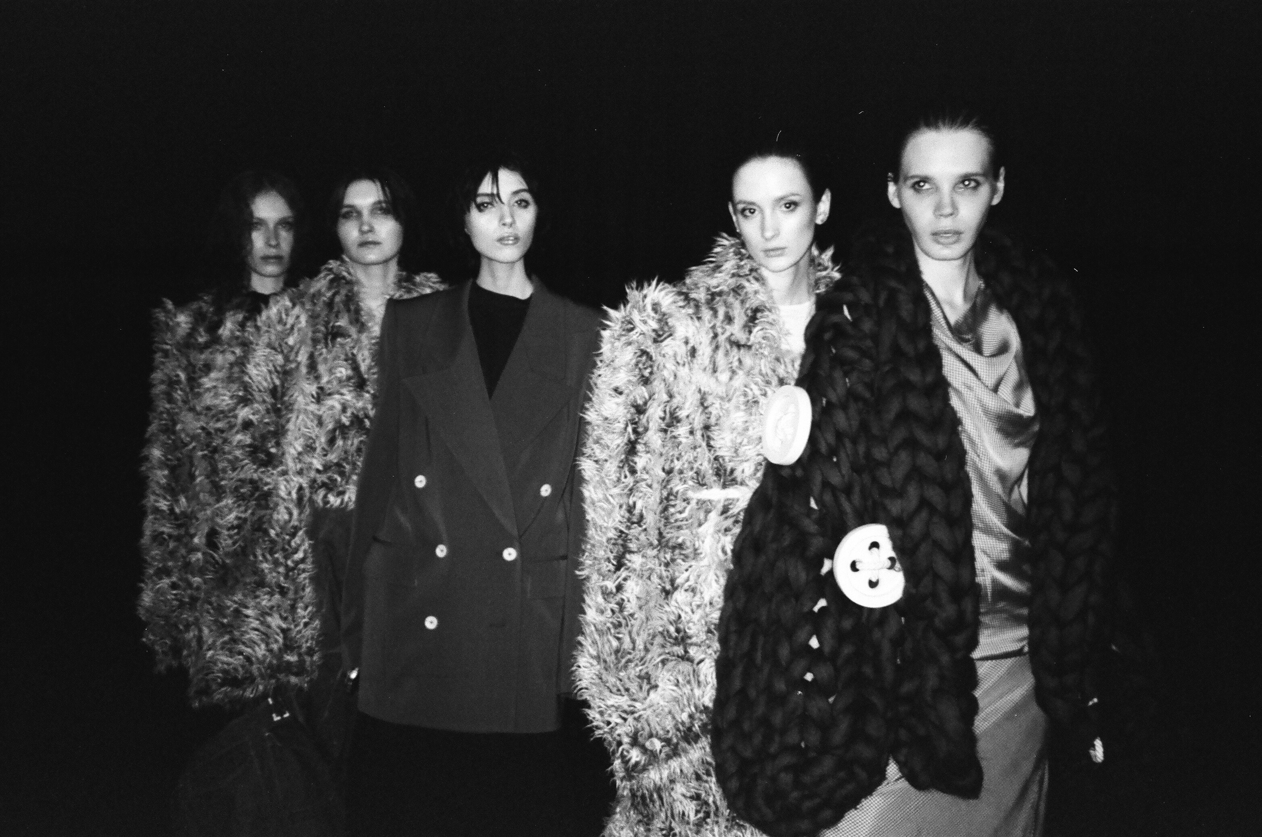 Fashion week 24 (Kodak 35 mm). Home