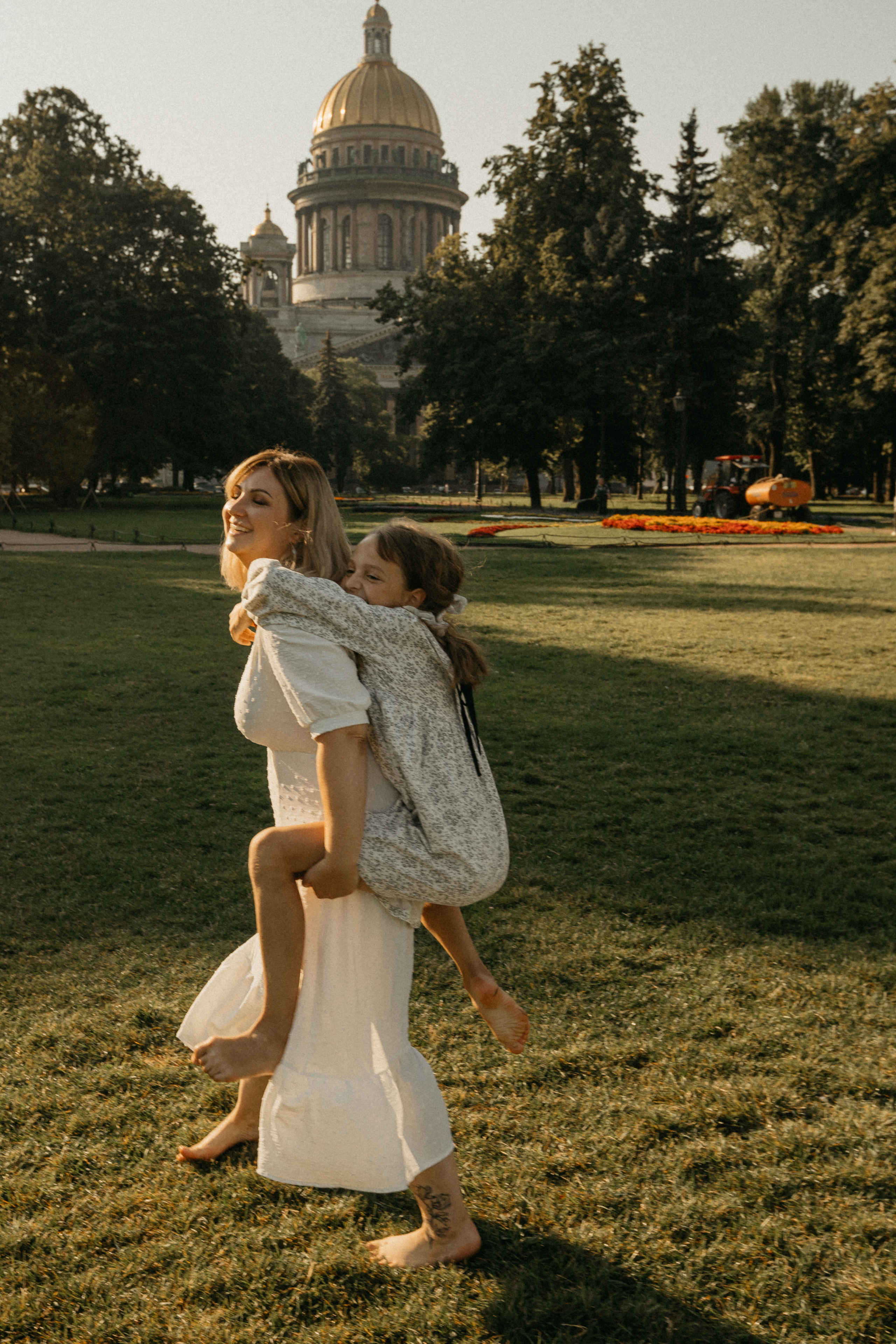 Вера и Мира. Свадебный фотограф Таня Караисаева