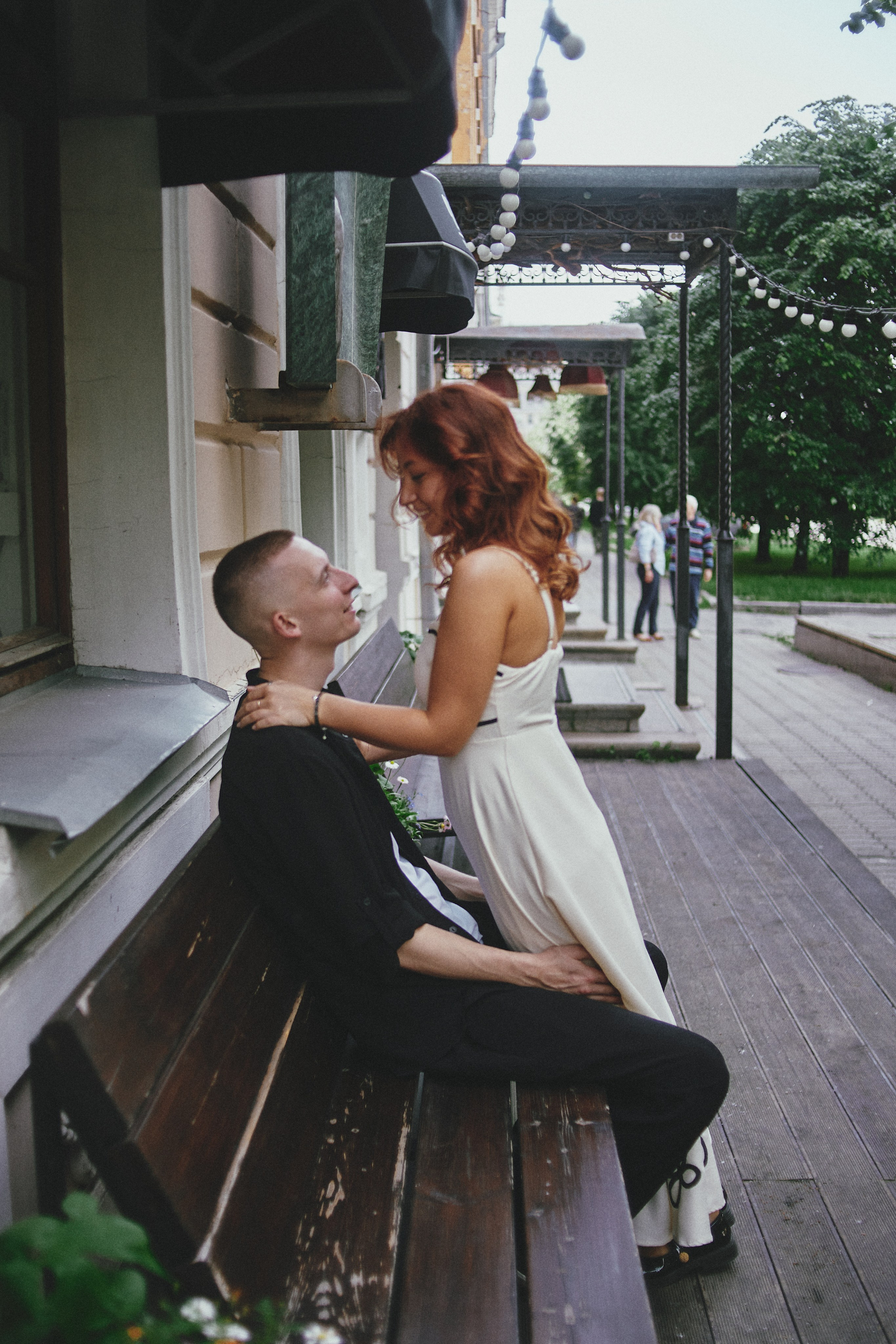 Марина и Слава. Прогулка по городу. Свадебный и семейный фотограф в Екатеринбурге Екатерина Бредик