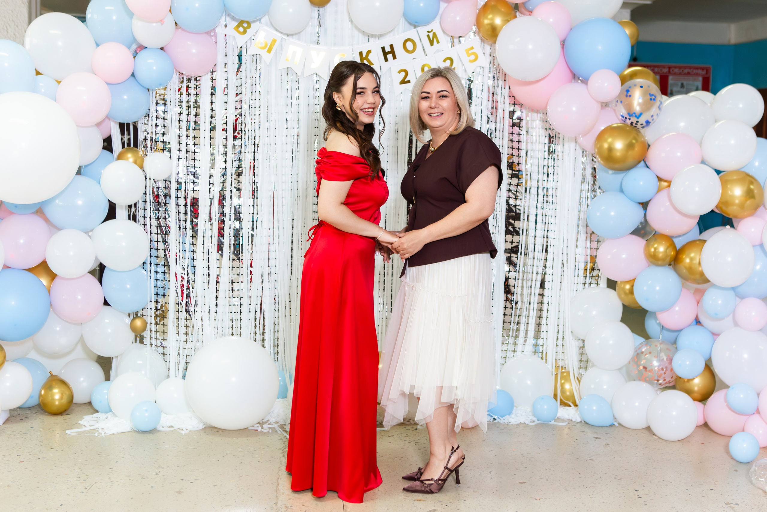 ФОТОСЕССИЯ С РОДИТЕЛЯМИ ВЫПУСКНОЙ 2025 9 ШКОЛА Г.МЦЕНСК. Профессиональный фотограф в Мценске и Орловской области