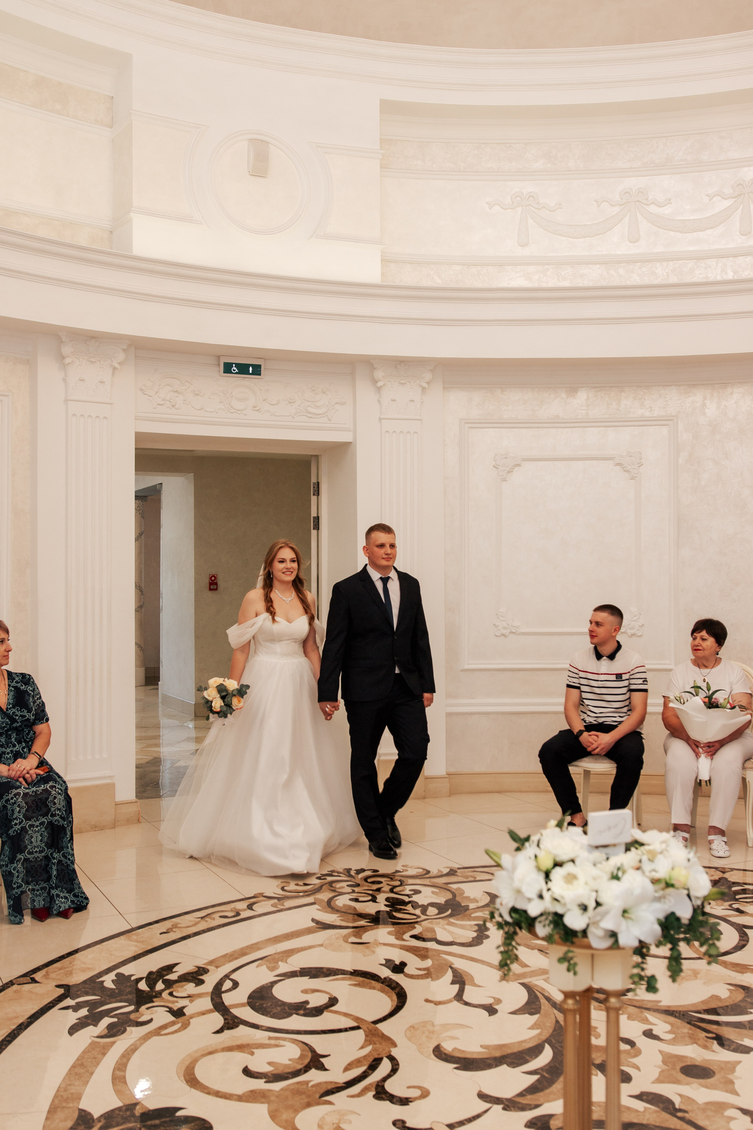 Дарья и Влад ЗАГС и Банкет. Фотограф Новосибирск