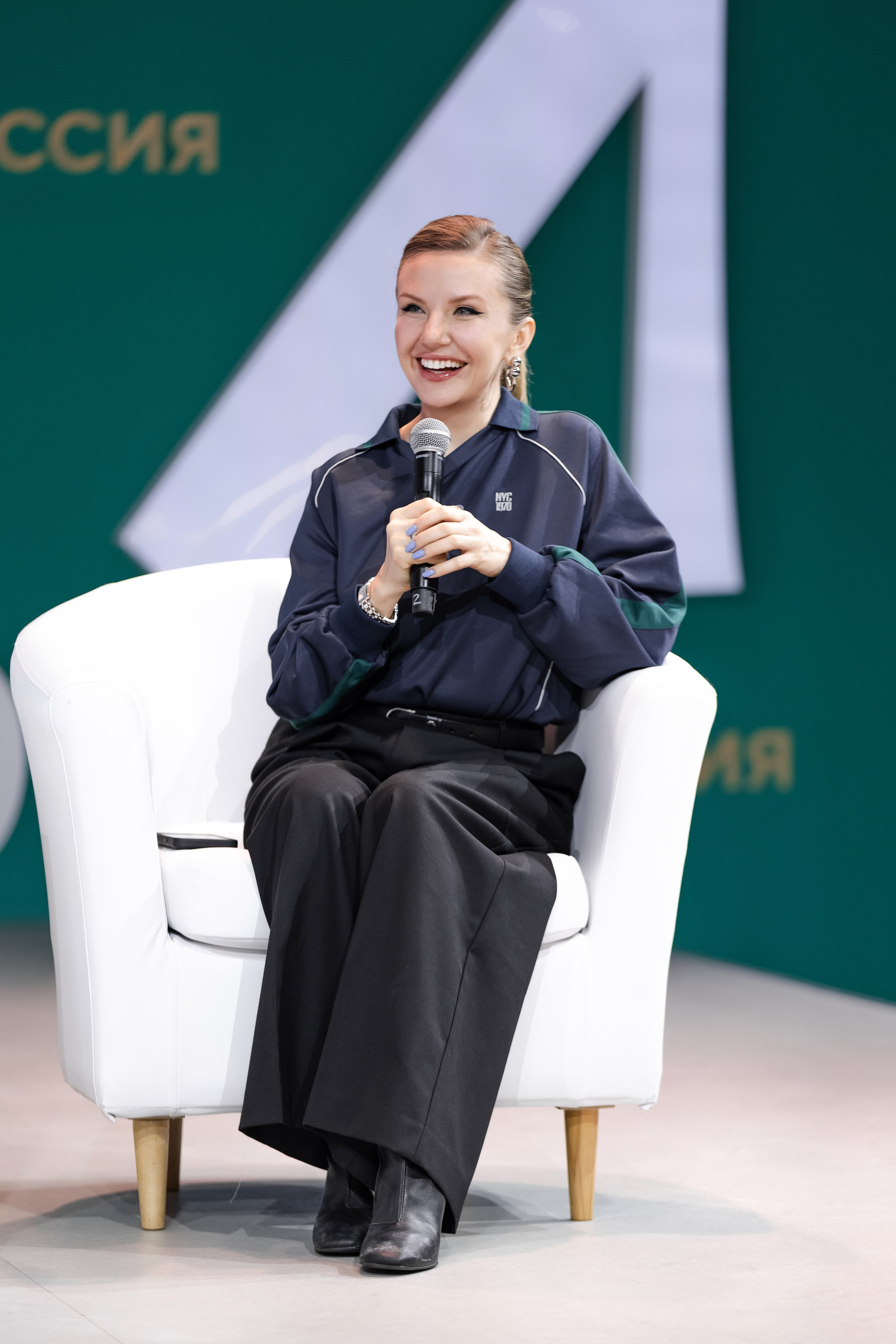 Выставка Россия: наша культура. Свадебный репортажный фотограф в Москве