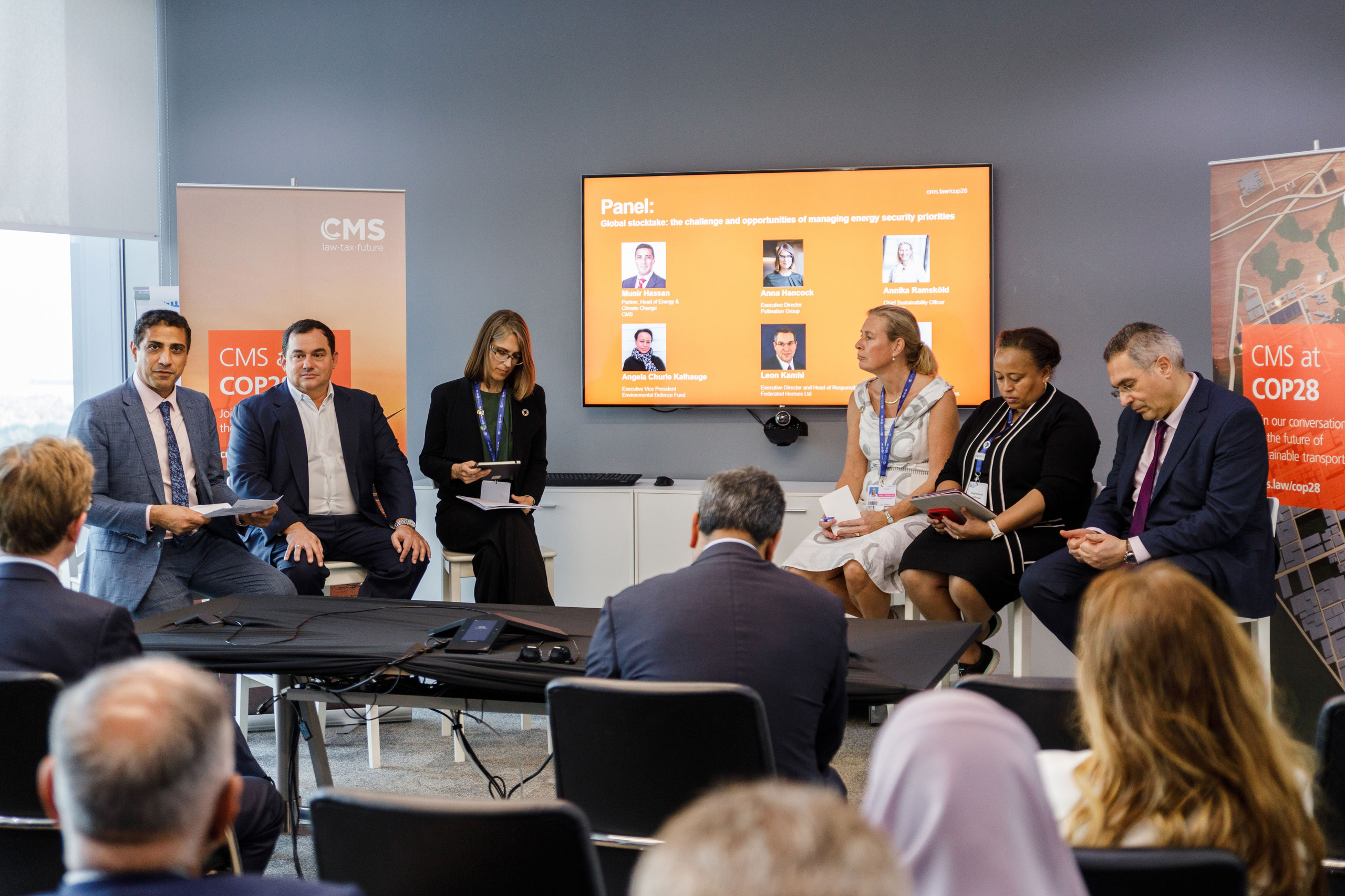 Сonference in Dubai. Фотограф Андрей Баксов