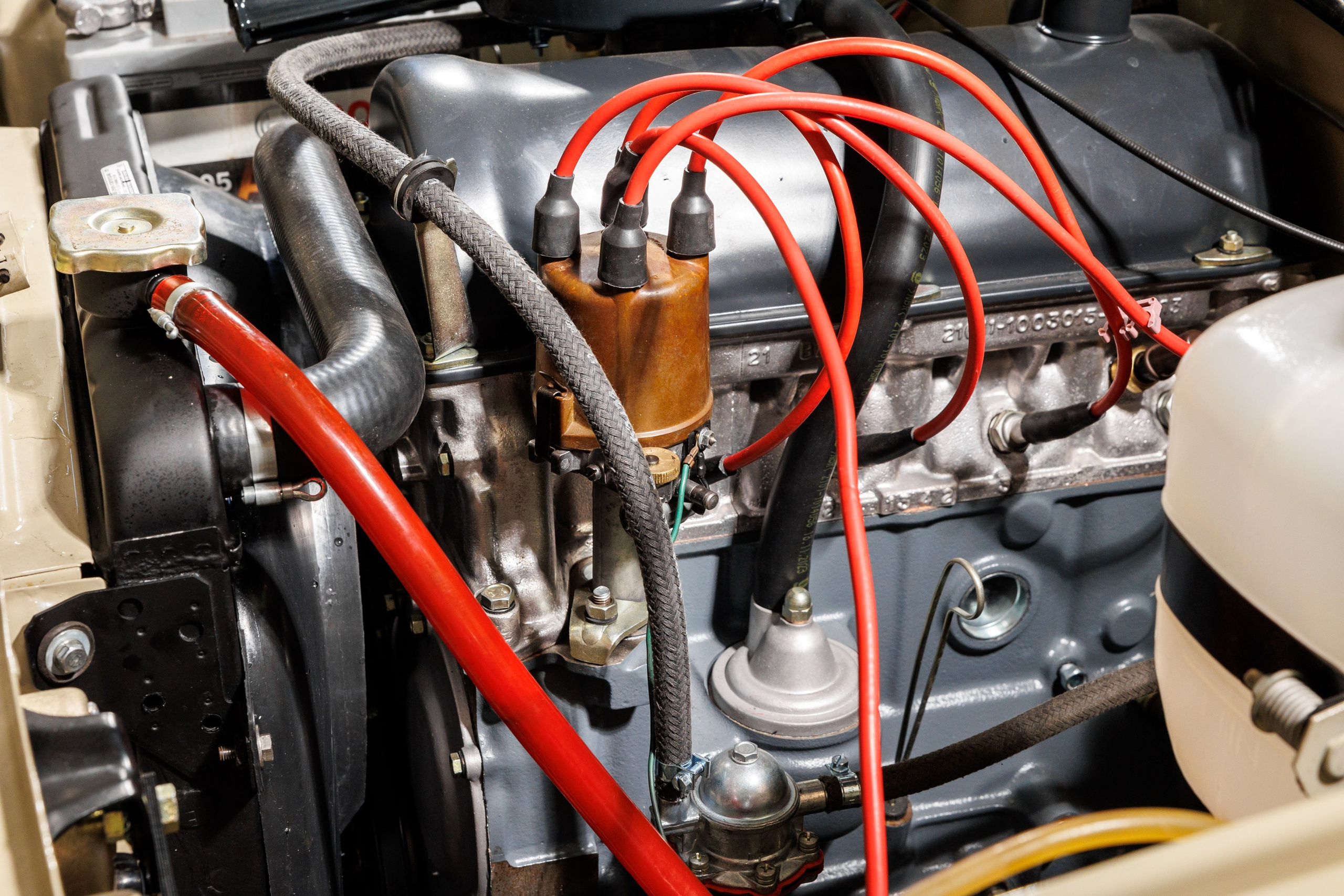 Автомобильная фотосъемка ВАЗ 2101 после реставрации в Бюро "Наследие"