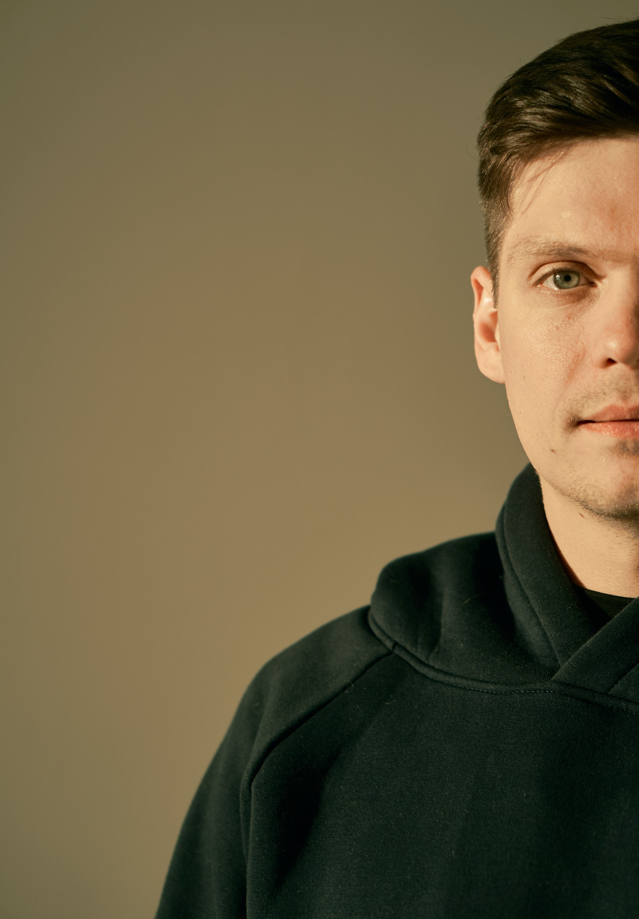 Мужская. Фотограф \ видеограф