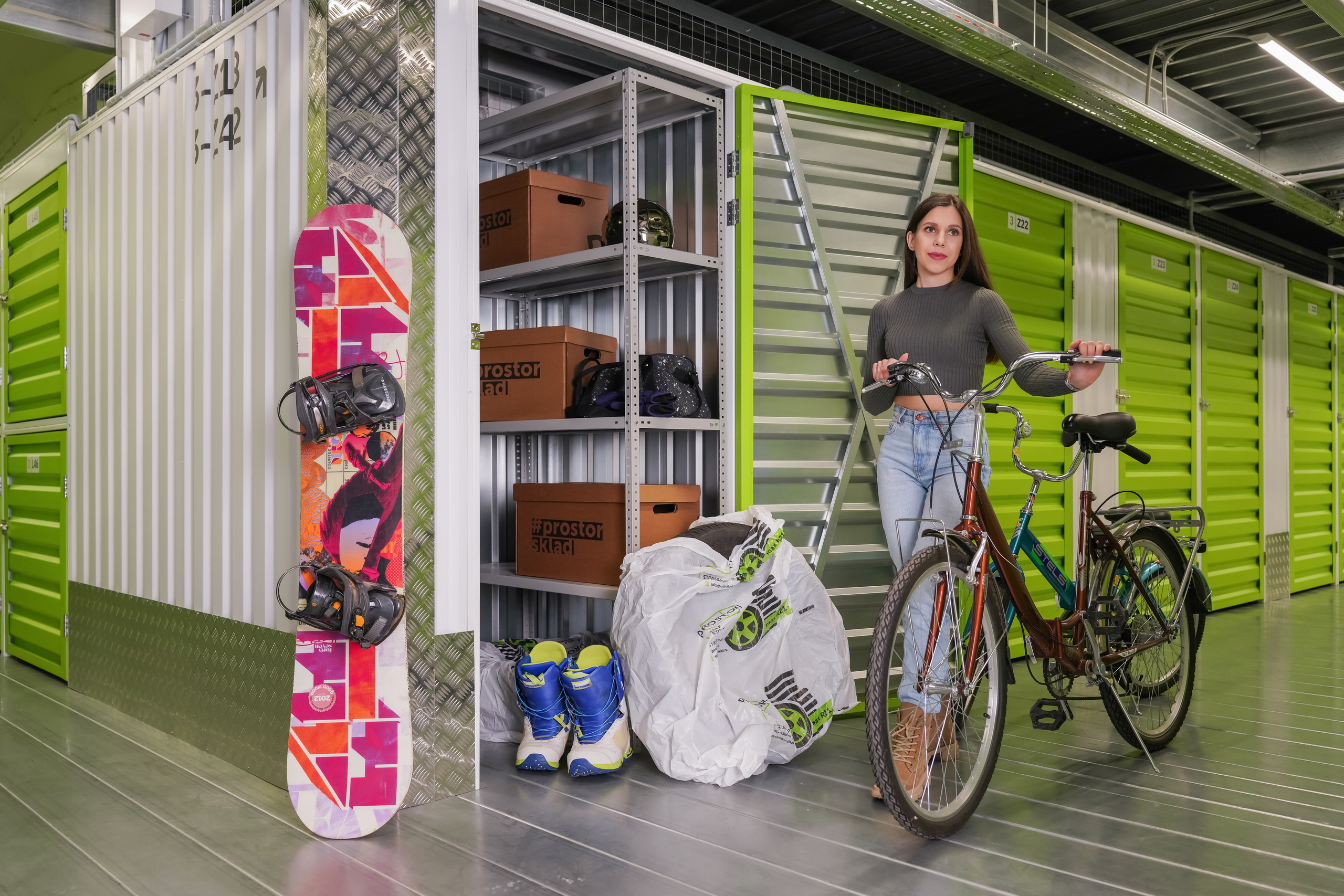 Реклама складов временного хранения. Рекламный и fashion фотограф в Санкт-Петербурге — Юлия Дроздова