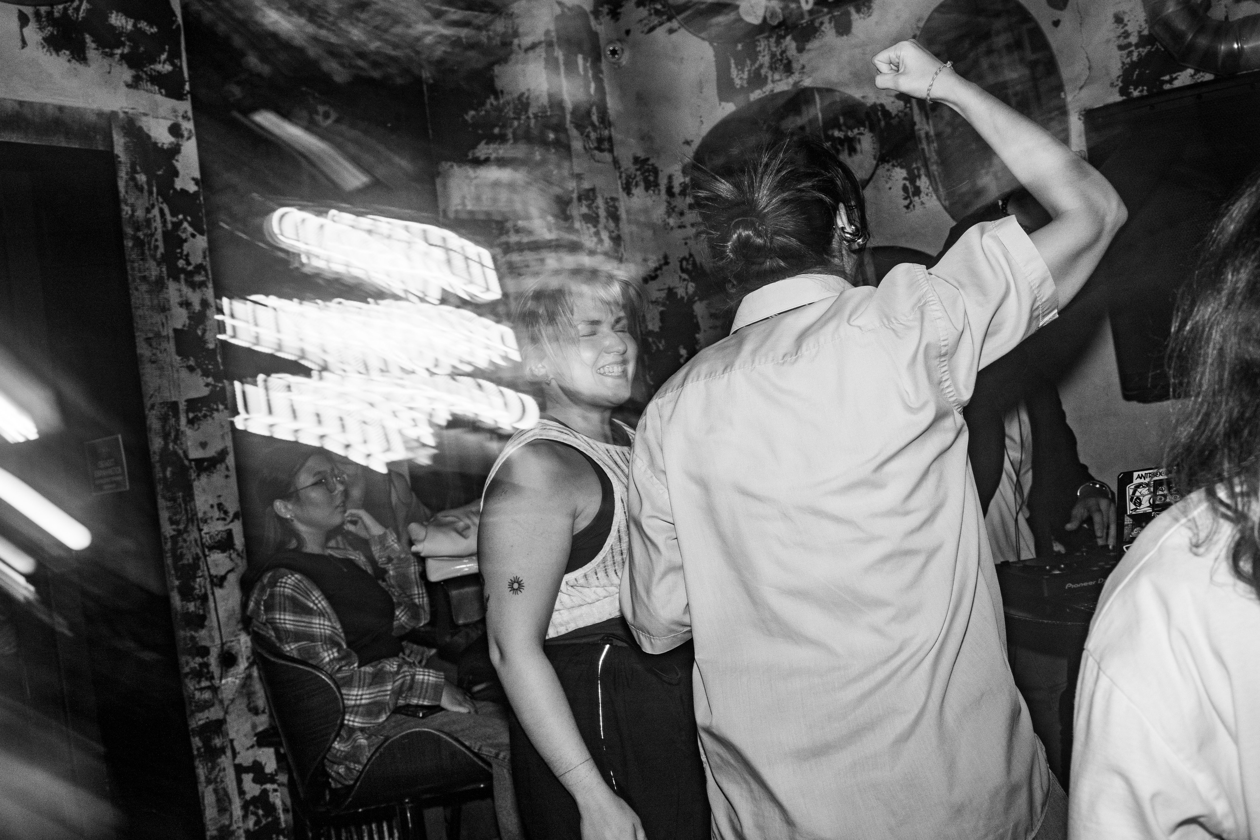 Бар разбитых сердец — 10/12 DJ's. Концертный и репортажный фотограф в Санкт-Петербурге Слава Пахомов