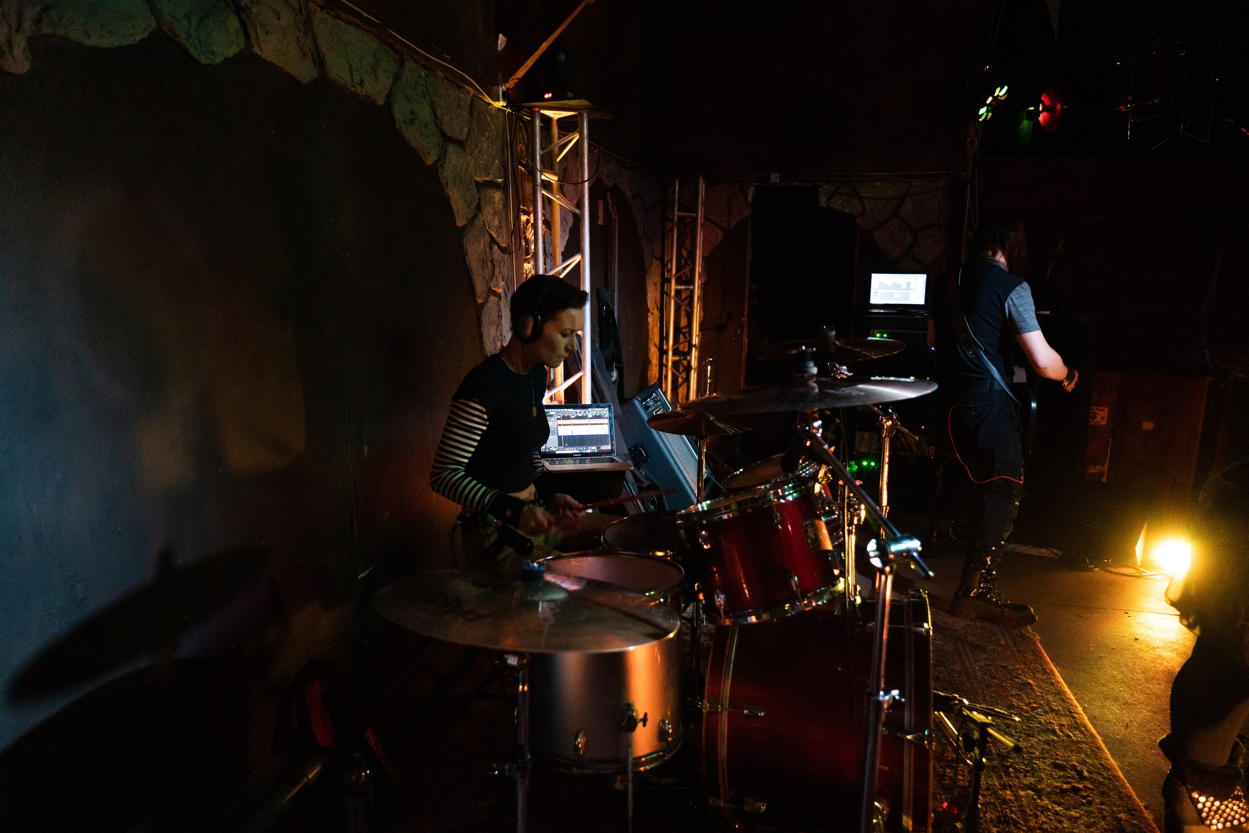 Ночь На Земле|Нора, Псков. Концертный и репортажный фотограф в Санкт-Петербурге Слава Пахомов