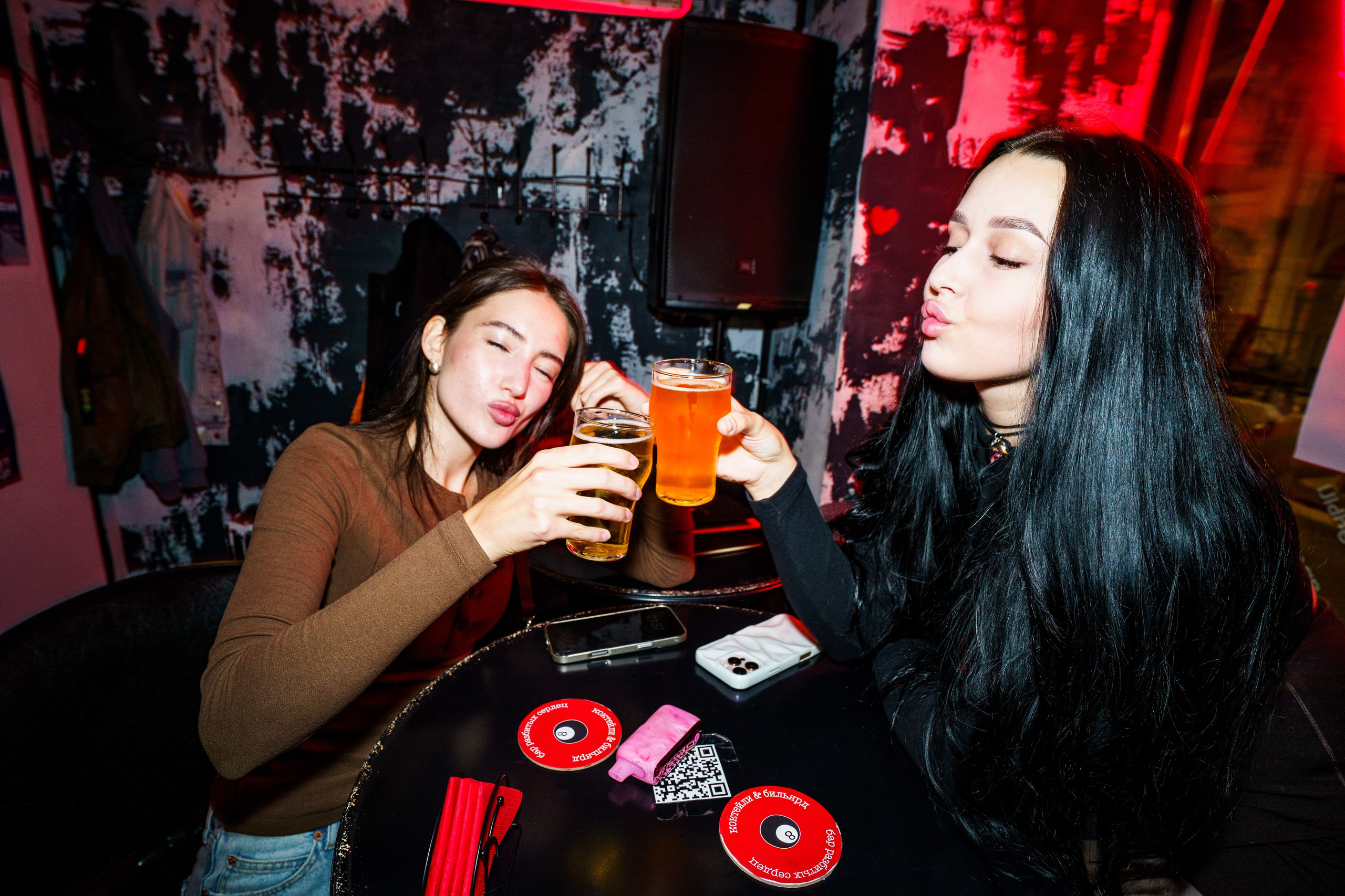 Из Сибири с любовью. Бар разбитых сердец. Концертный и репортажный фотограф в Санкт-Петербурге Слава Пахомов