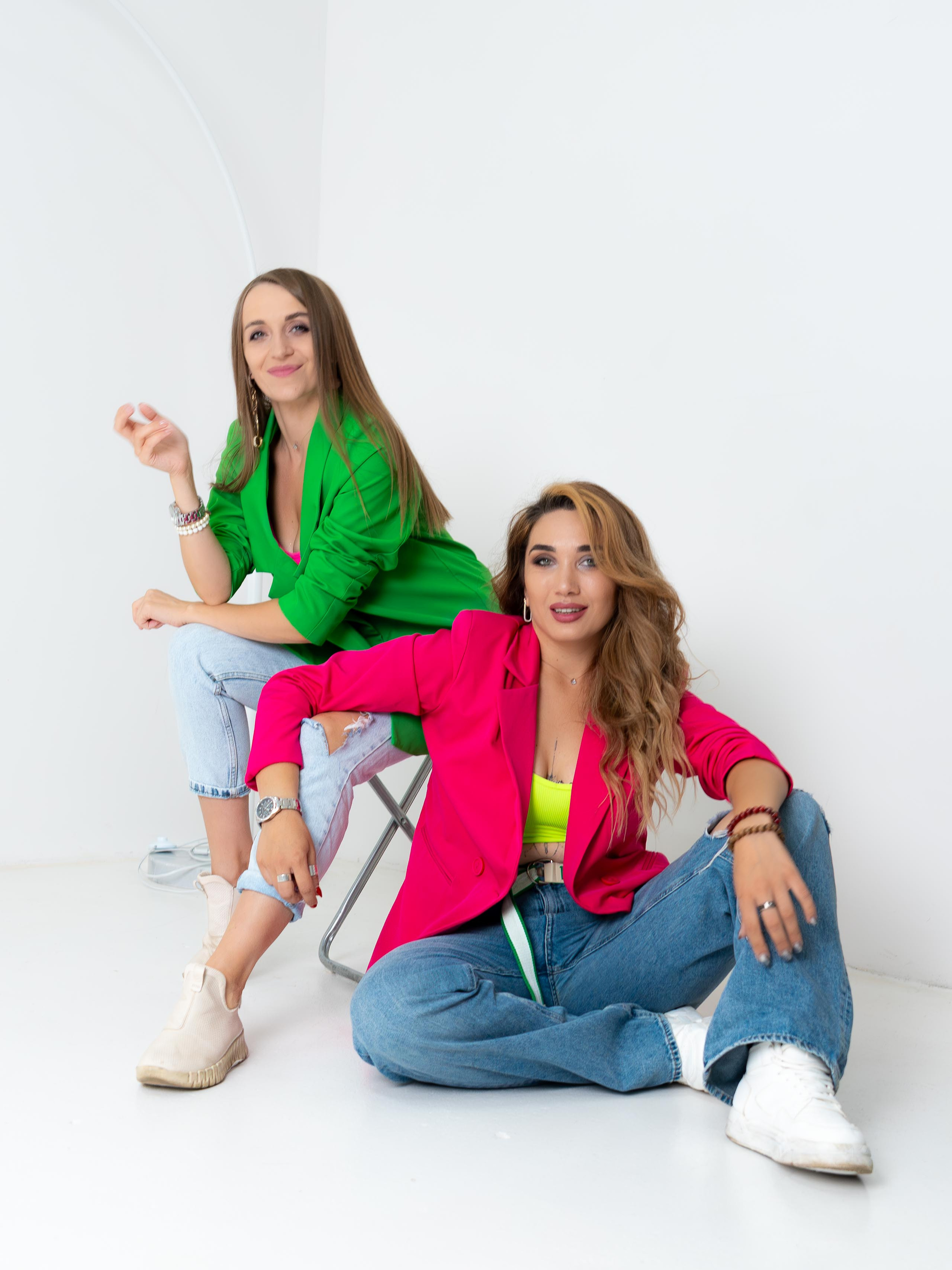 Оля и Оксана