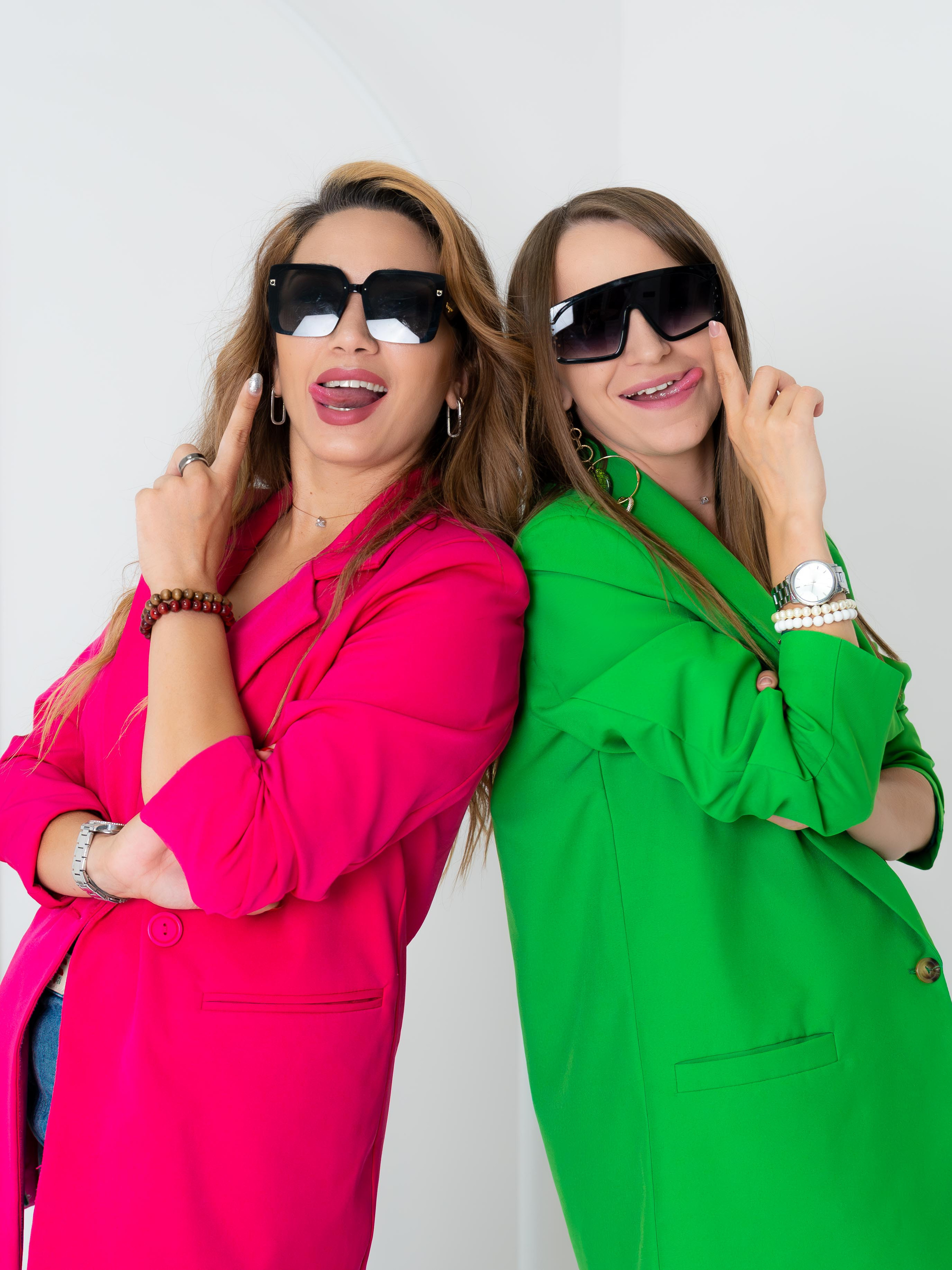 Оля и Оксана