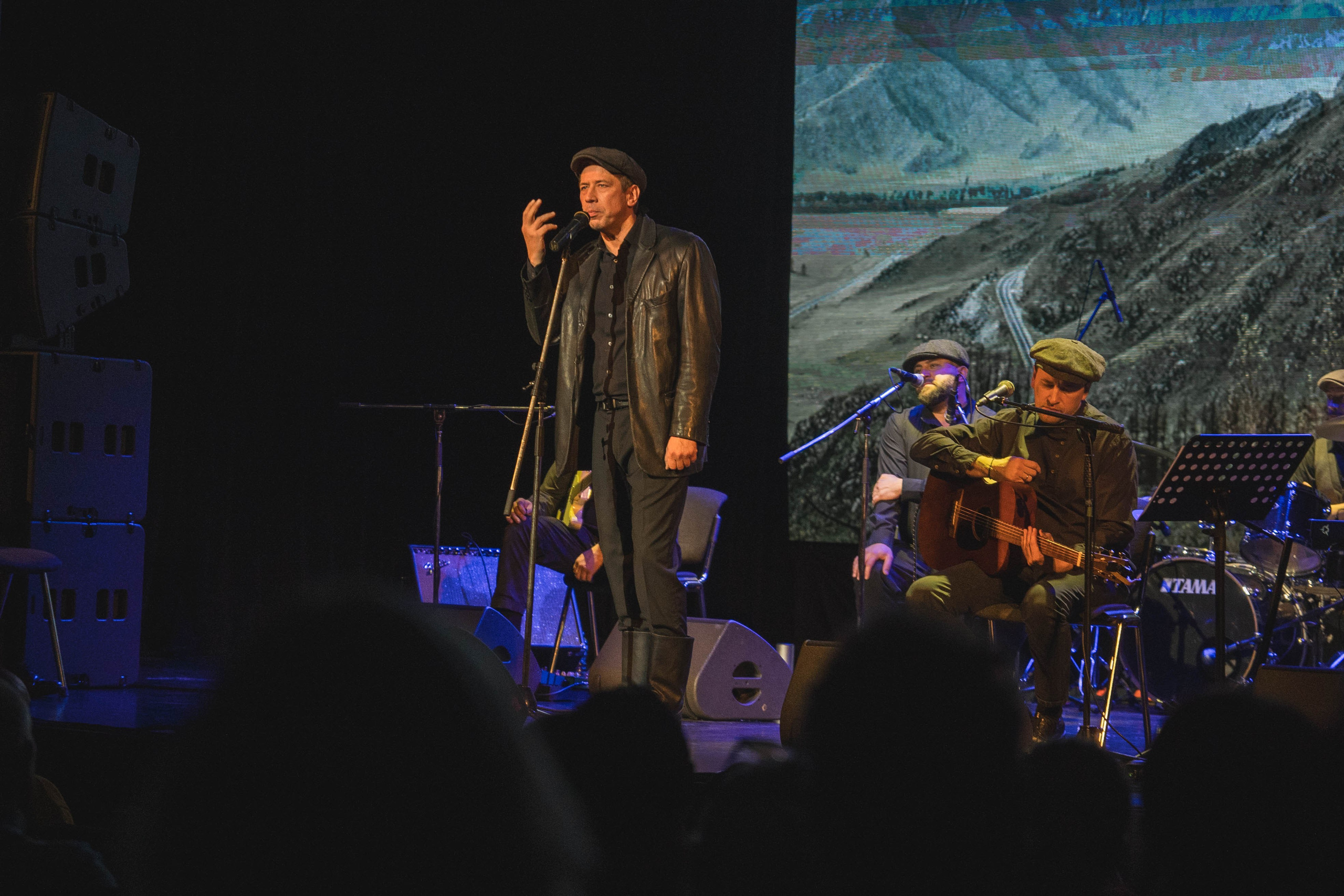 За кулисами с группой «После 11». Beardy Pix