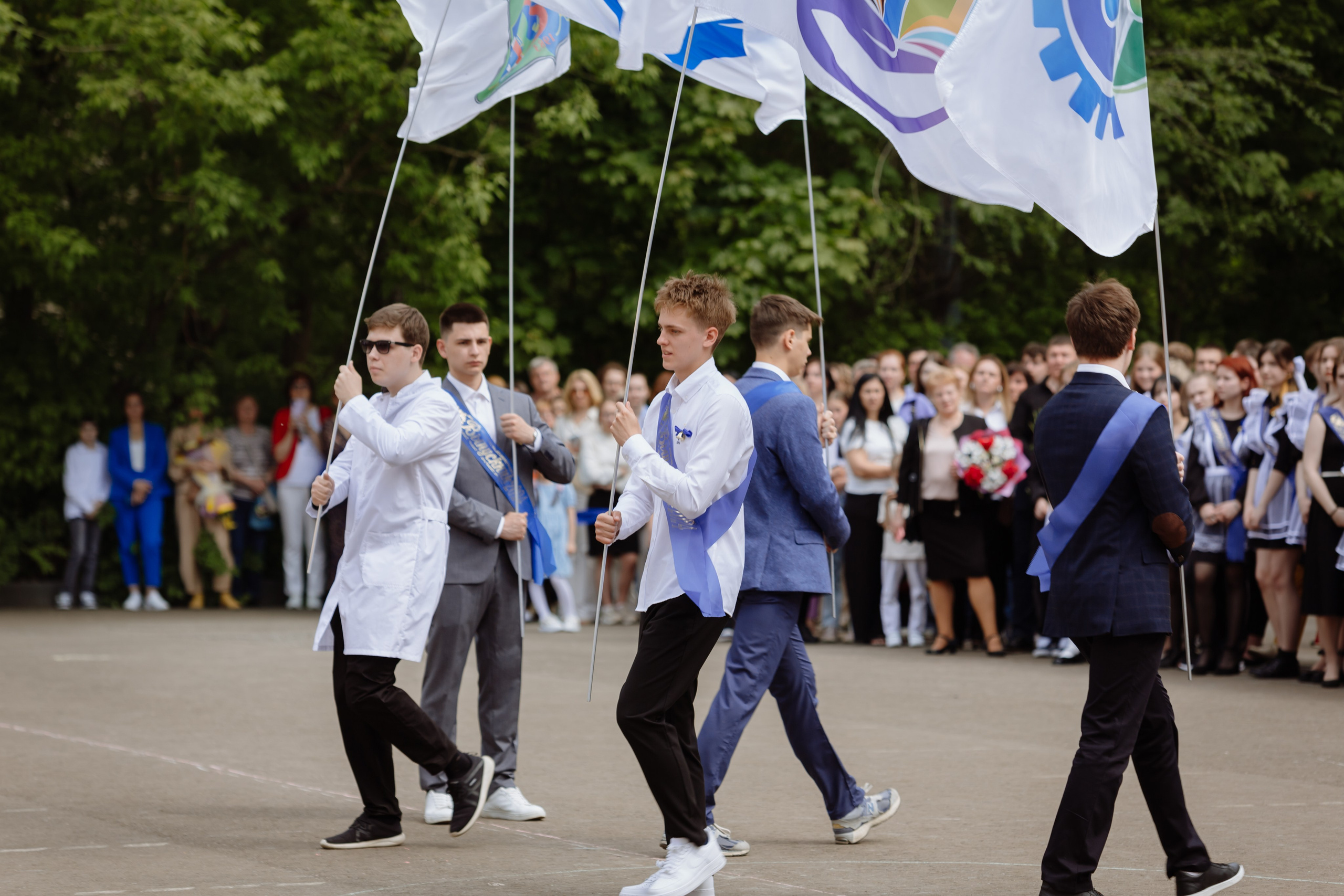Последний звонок 2024 (3 часа фотосъемки). Профессиональный фотограф Надежда Антонова
