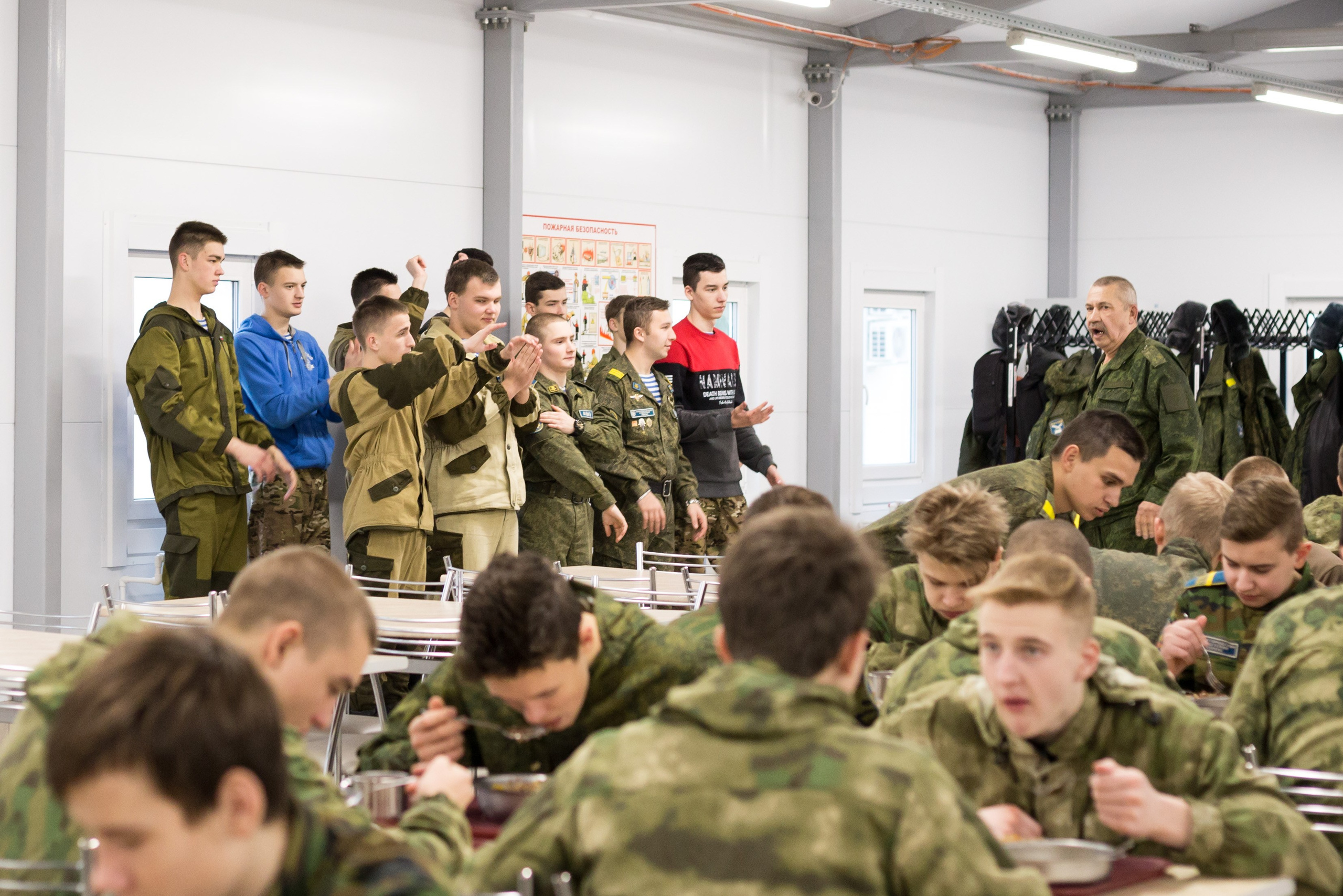 Кадеты. Выпускные альбомы «Эврика» в Нижнем Новгороде