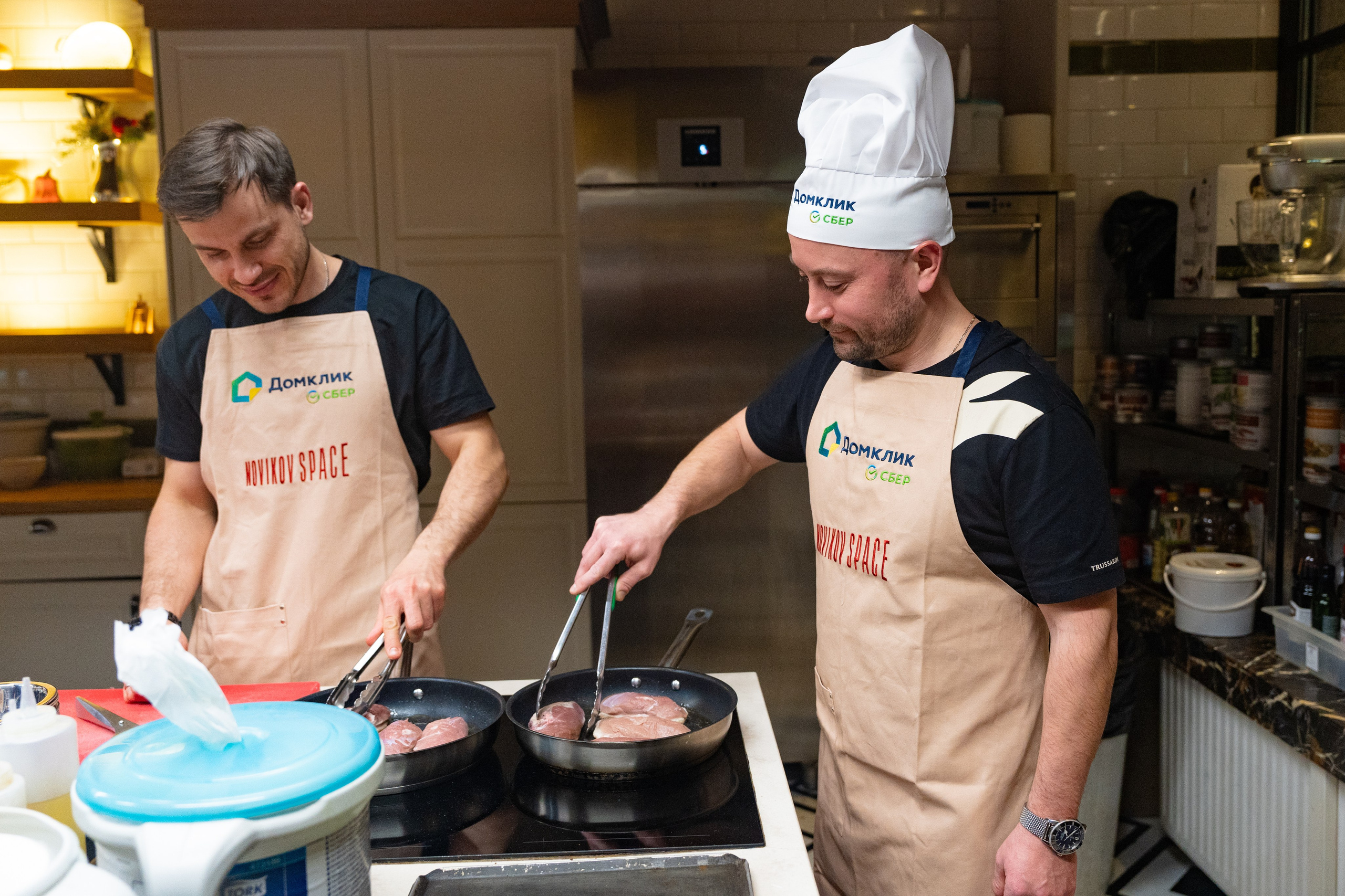 NOVIKOV SCHOOL — Умами зал. Фотограф Никита Комаров