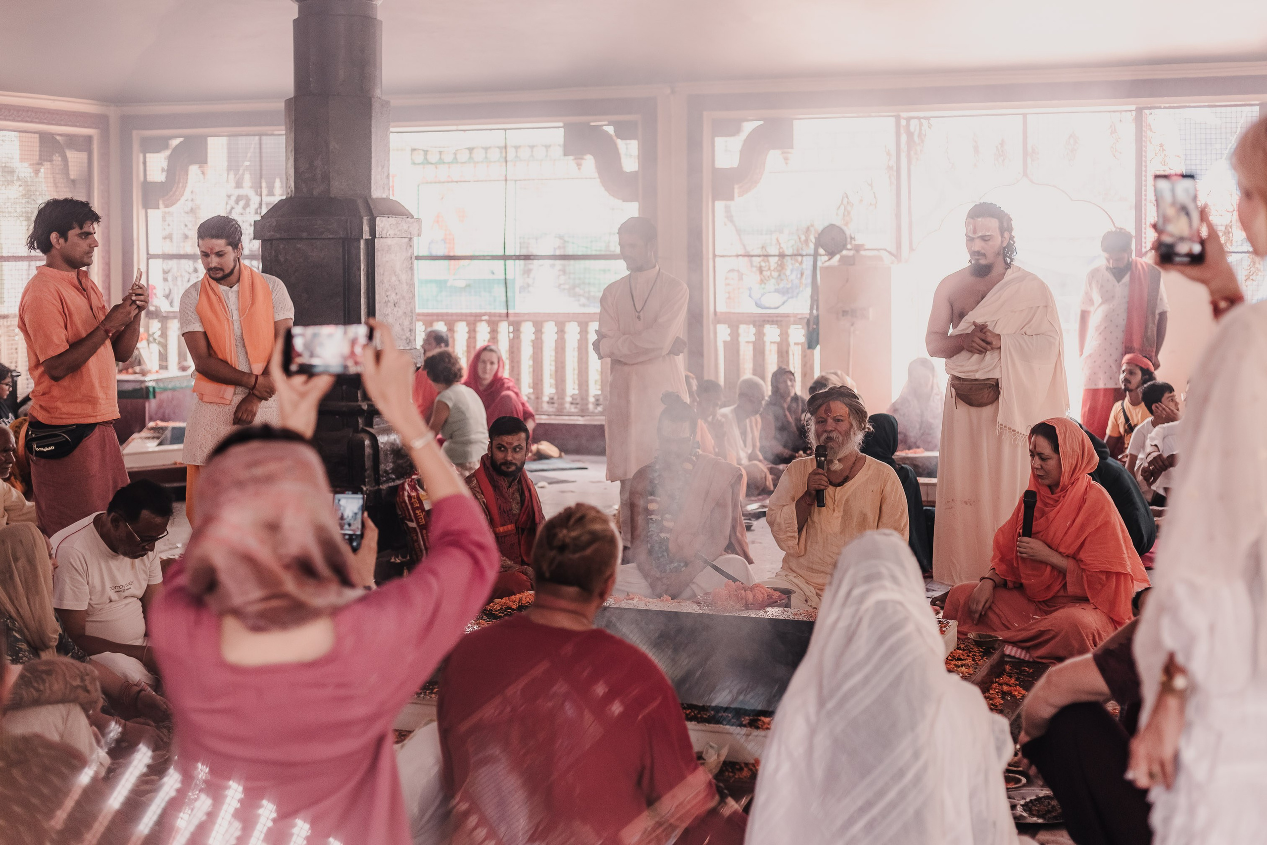 Navaratri yajna at Devraha Baba Ji ashram. Мариам Багдасарян