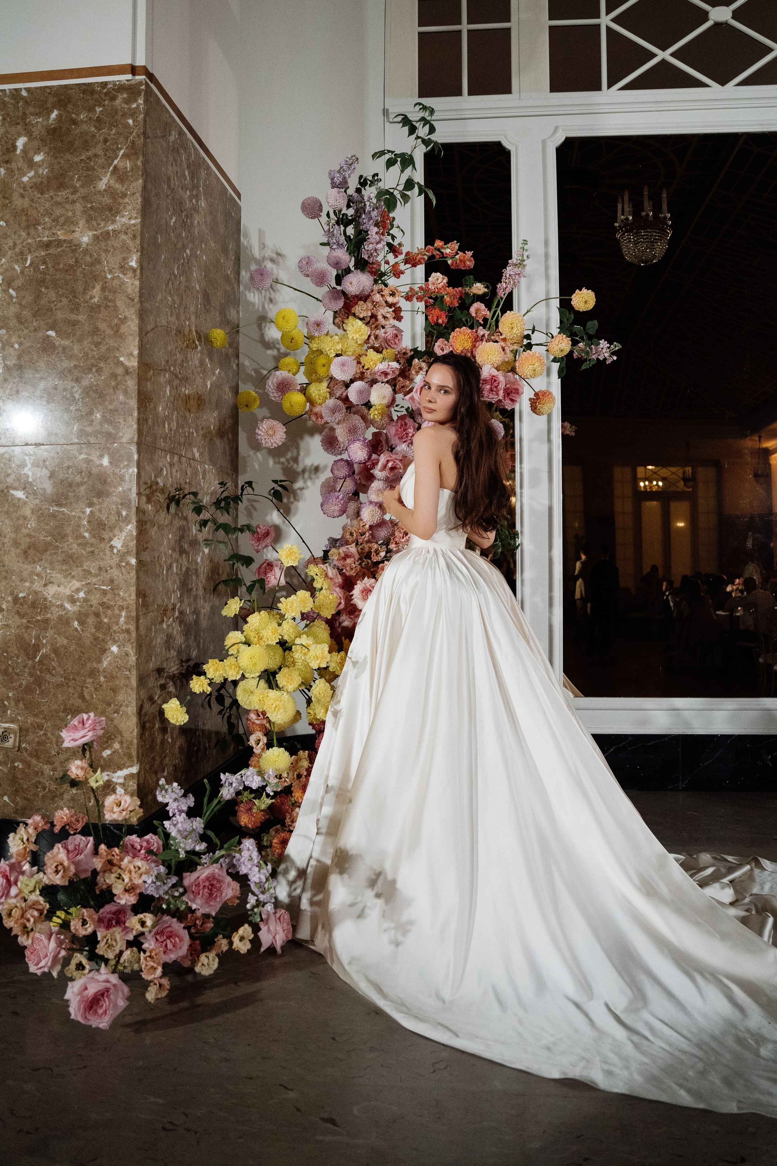 Свадьба в астории. Свадебный фотограф организатор в Санкт-Петербурге Ассоль Опарина