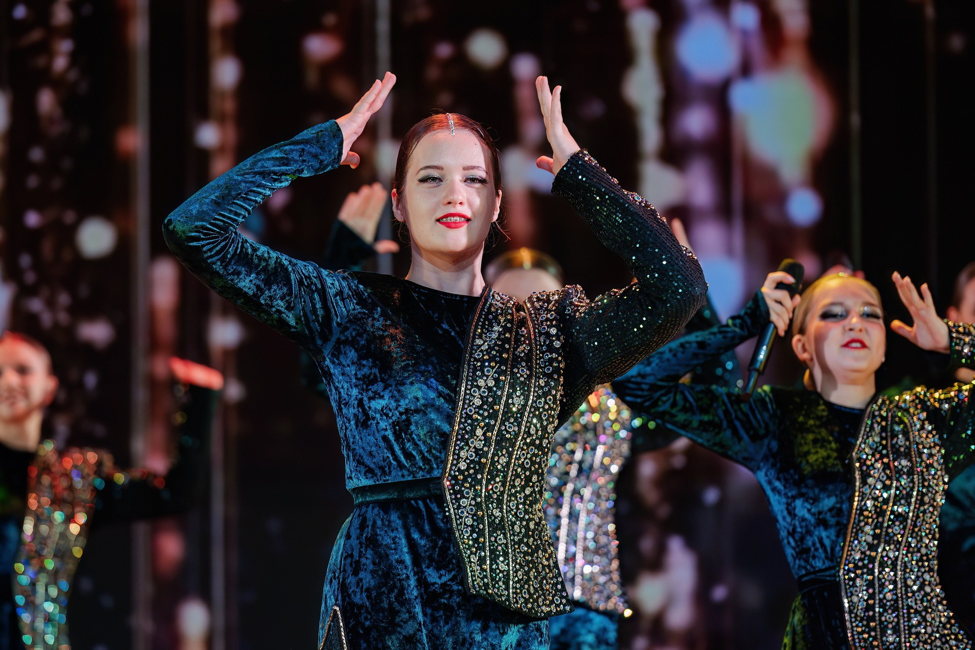 Отчетный концерт Образцового коллектива Алтая театра эстрадной песни «Созвездие». Свадебный и репортажный фотограф Никита Сницарев в Барнауле