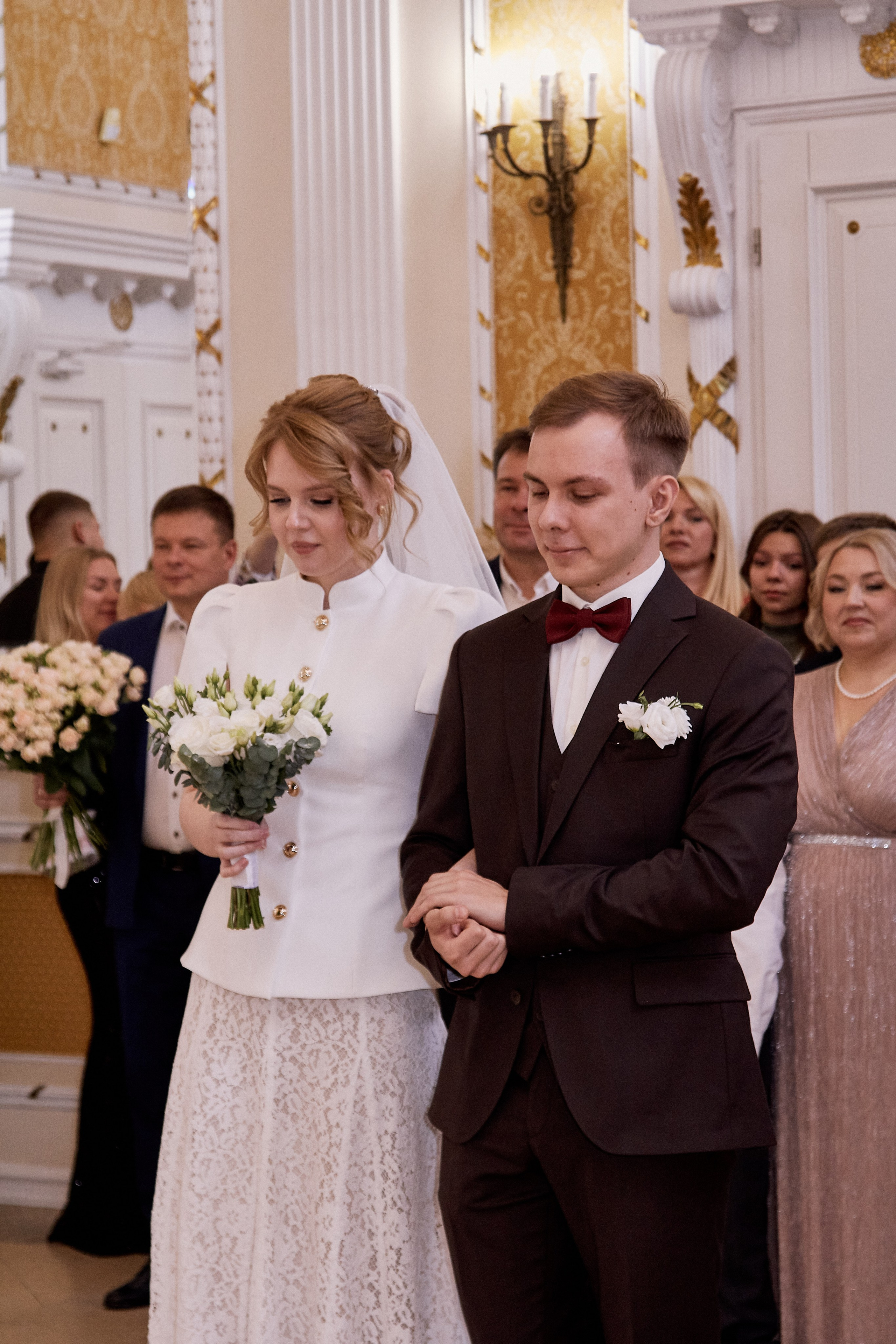 Свадебная роспись в раменском ЗАГСе. Свадебный фотограф в Москве Приятелева Ангелина