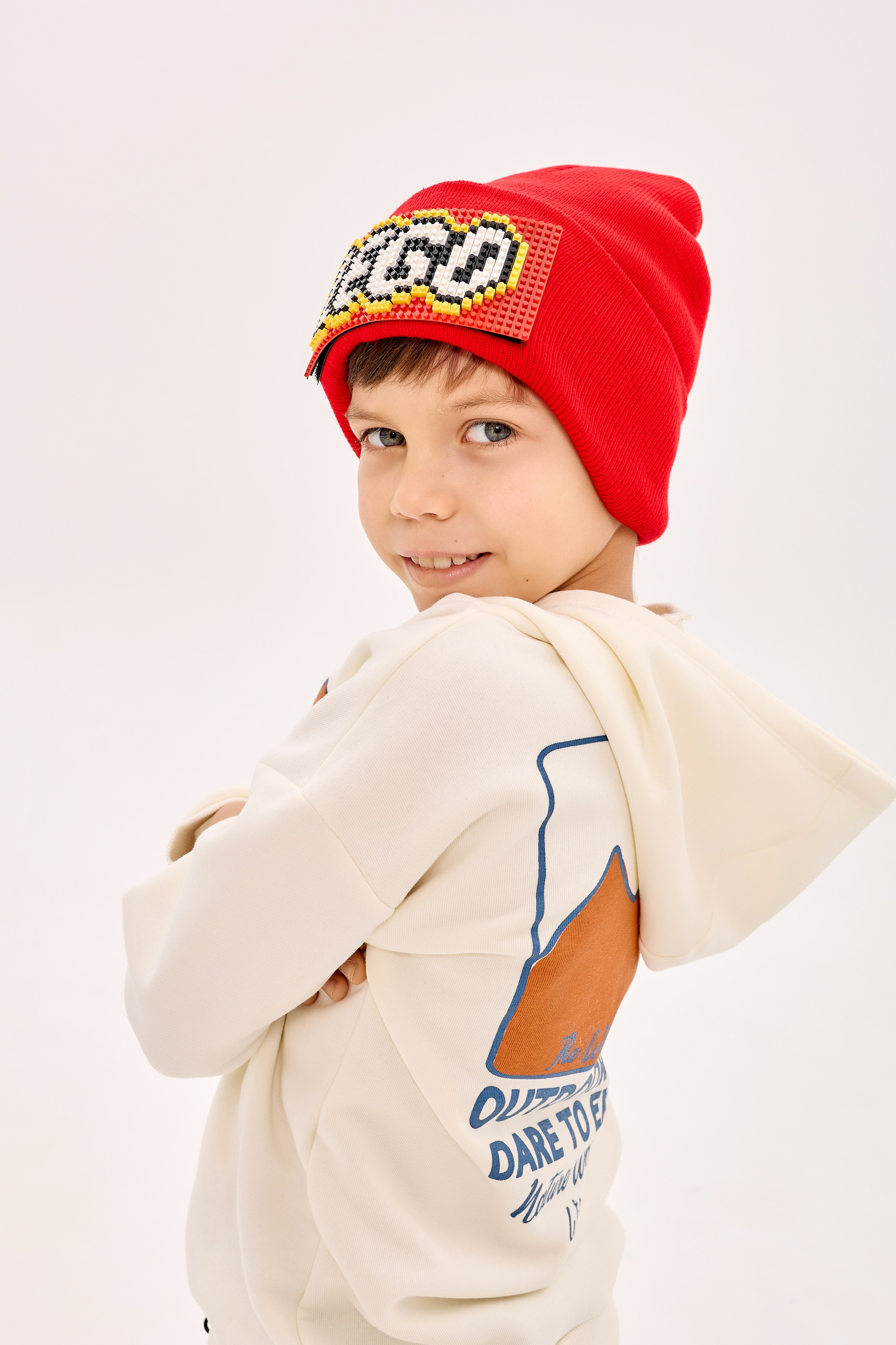 Фотосессия шапок для маркетплейсов. Фотограф Руслан Потапов в Краснодаре