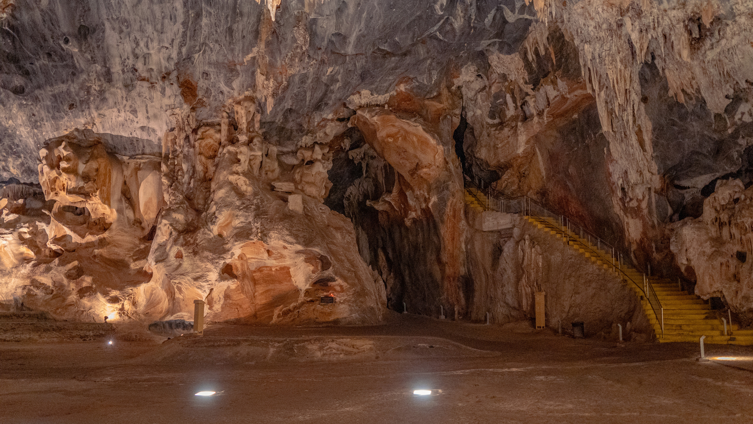 ЮАР. Amateur photographer Nikolai Abushinov