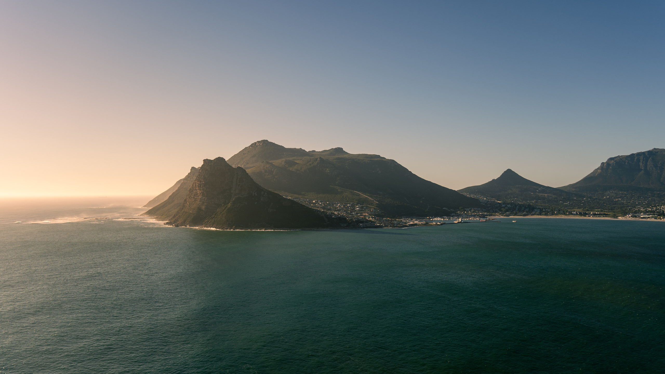 ЮАР. Amateur photographer Nikolai Abushinov