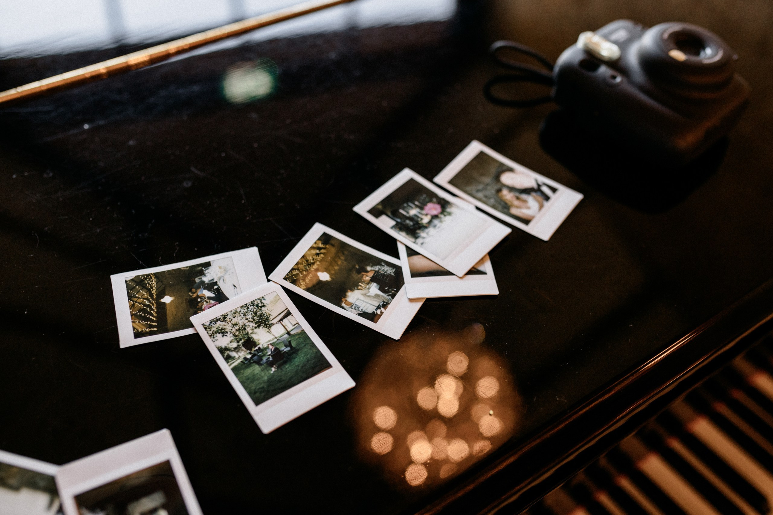 Ana & Tom Wedding at Notley Abbey. Moments Catchers — Wedding Photography & Video Duo in London