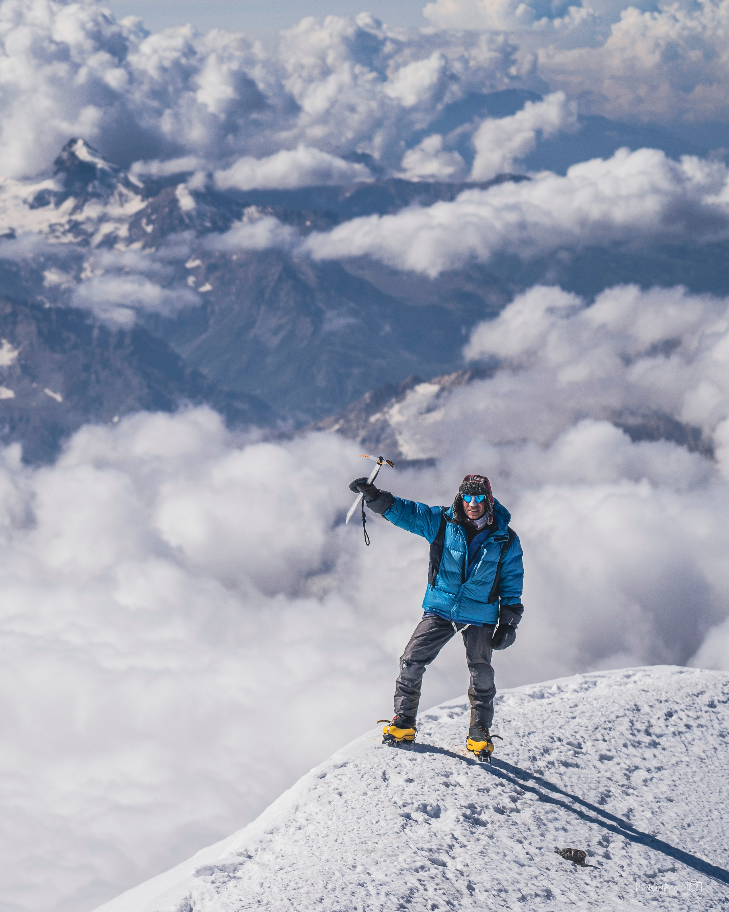 Восхождение на Эльбрус 26 августа 2023 Стремление. Репортажный фотограф в Краснодаре Рындин Дмитрий