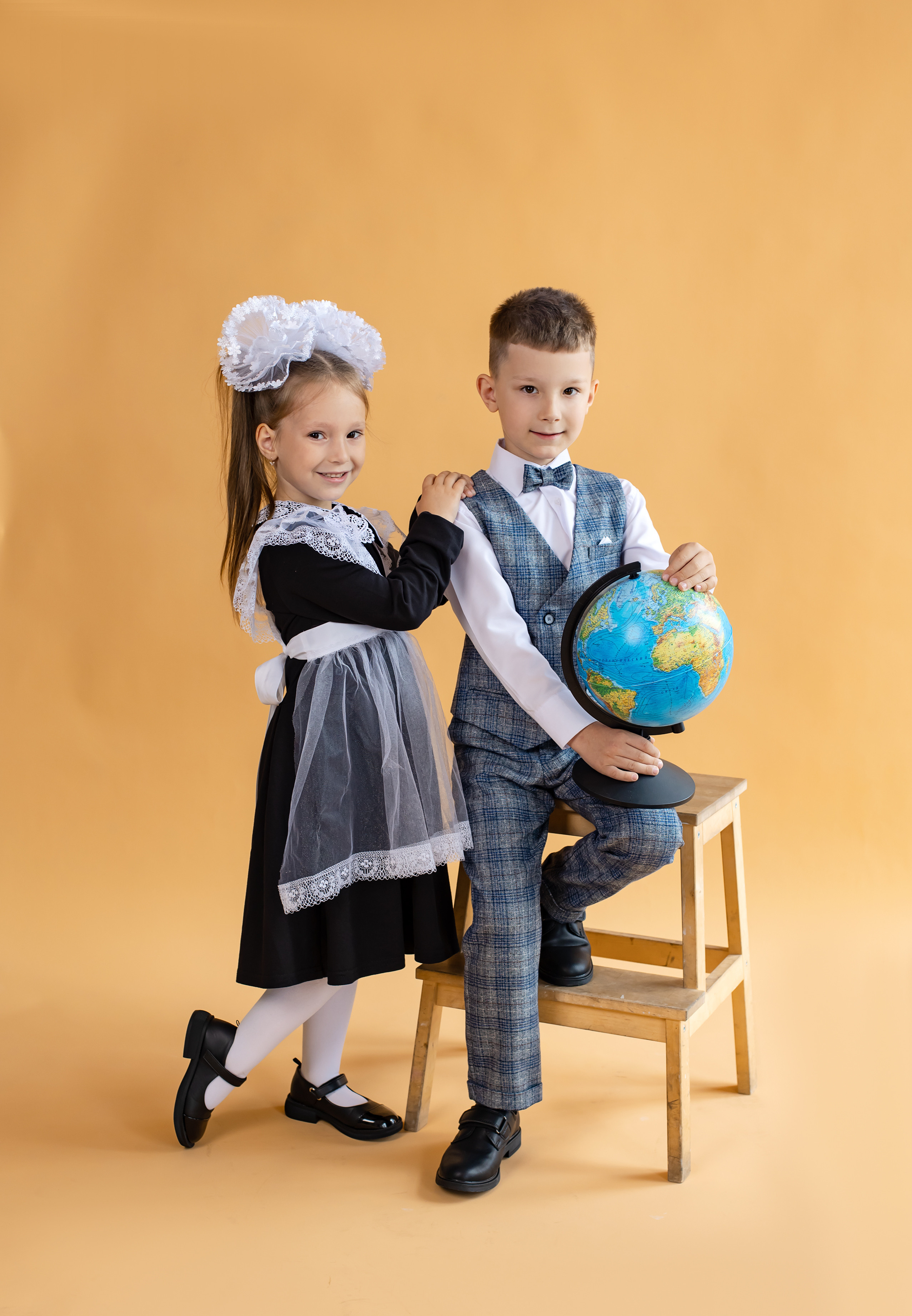 Фотопроект «1 СЕНТЯБРЯ». Фотограф Григорьева Ольга. Портретная, семейная съёмка, Love Stori, видеосъёмка в городе Чита. Выпускные альбомы, фотокниги